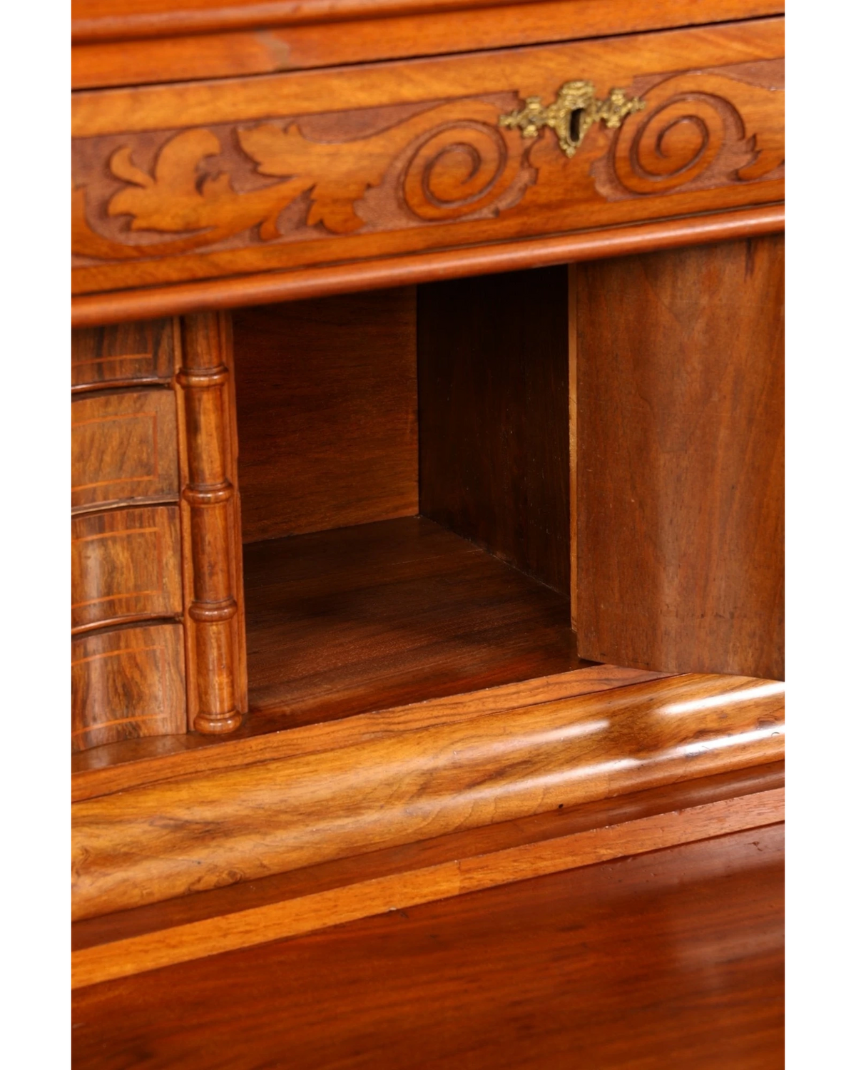 Stilvoller Gründerzeit Sekretär Vertiko Nussbaum Highboard Louis Philippe Kommode Sekretär Schrank um 1880