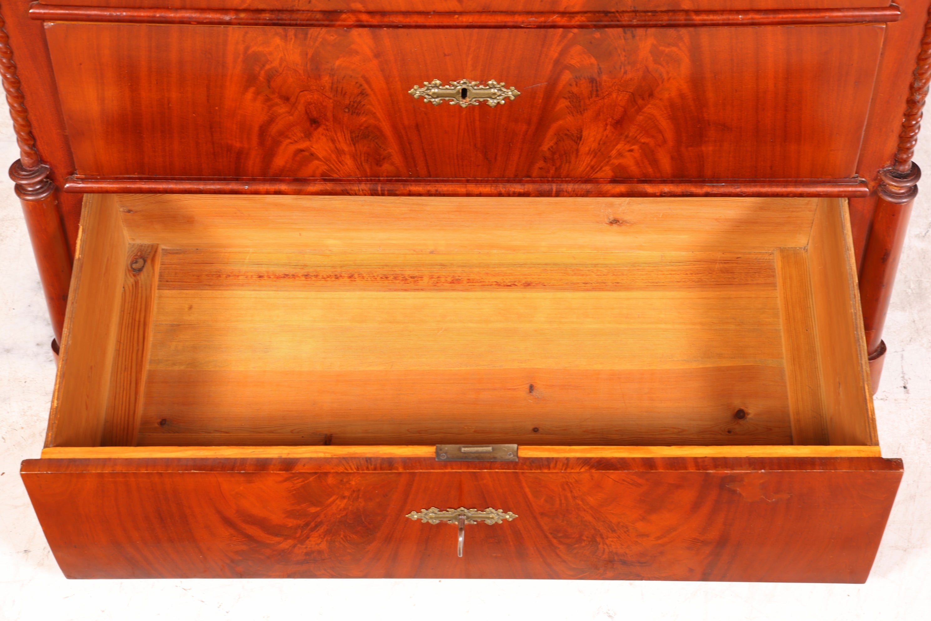 Stilvoller Louis Philippe Sekretär um 1880 Kommode Antik Biedermeier Stil Bürokommode