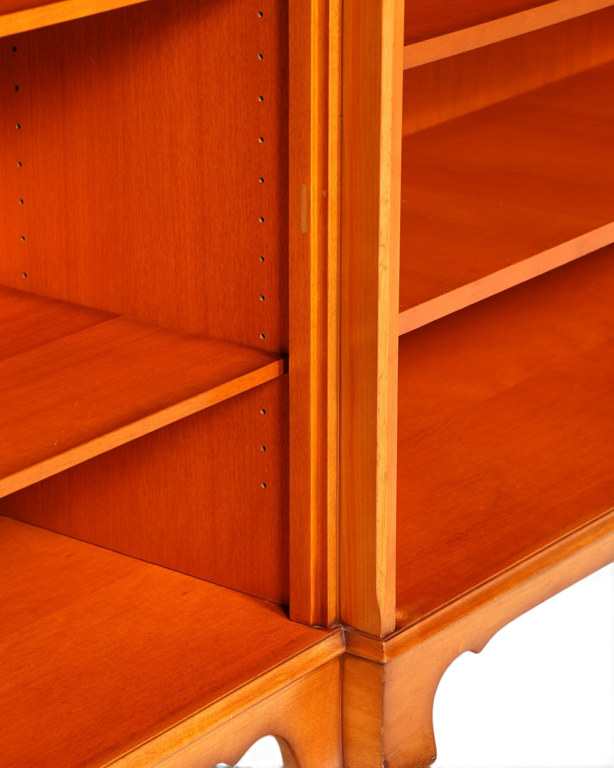 Hauptstadt Möblerei englisches XXL Bücherregal aus Eibenholz mit höhenverstellbaren Einlegeböden im Vintage-Stil