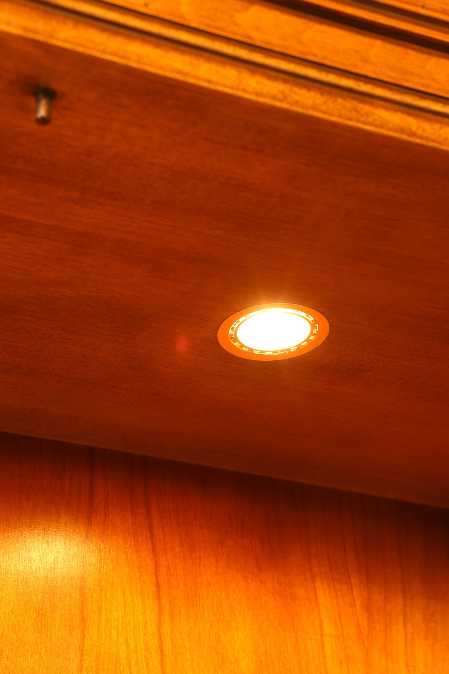 Edle Original Selva Vitrine Antik Stil massiv Holz Buffet Villa Borghese Schrank Bibliothek