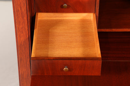 Stilvoller Sekretär im Englischen Stil Büro Vertiko Kommode Mahagoni Schreibkommode