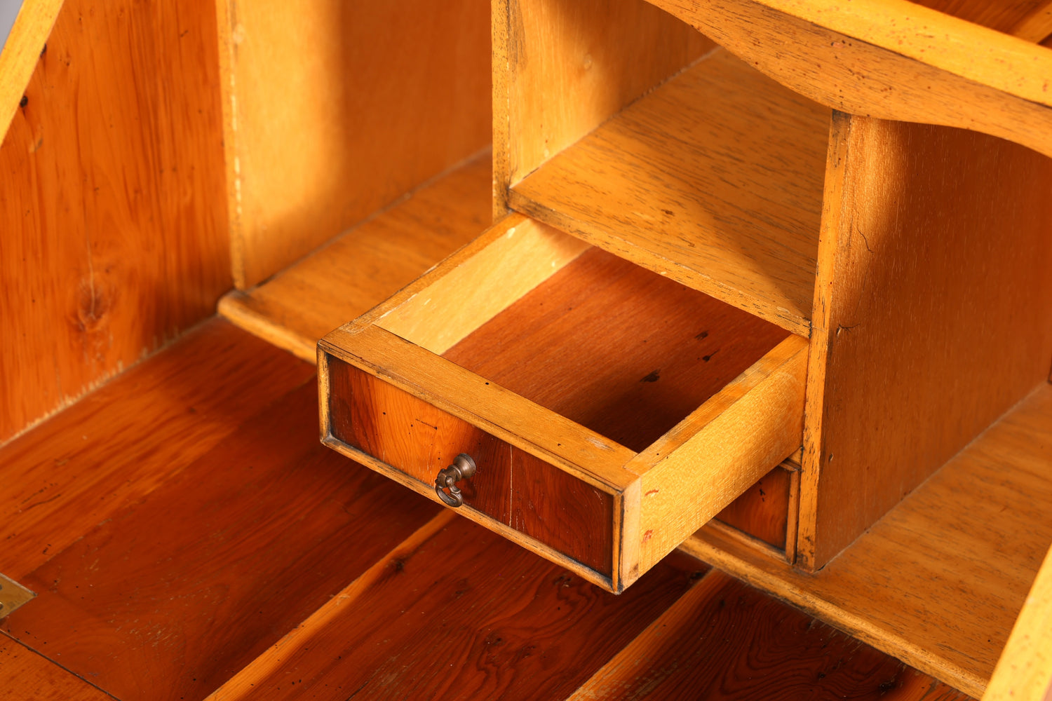 Schlichter Englischer Sekretär Englisch Schreibtisch Desk Bürotisch echt Lederauflage 60s Office Table