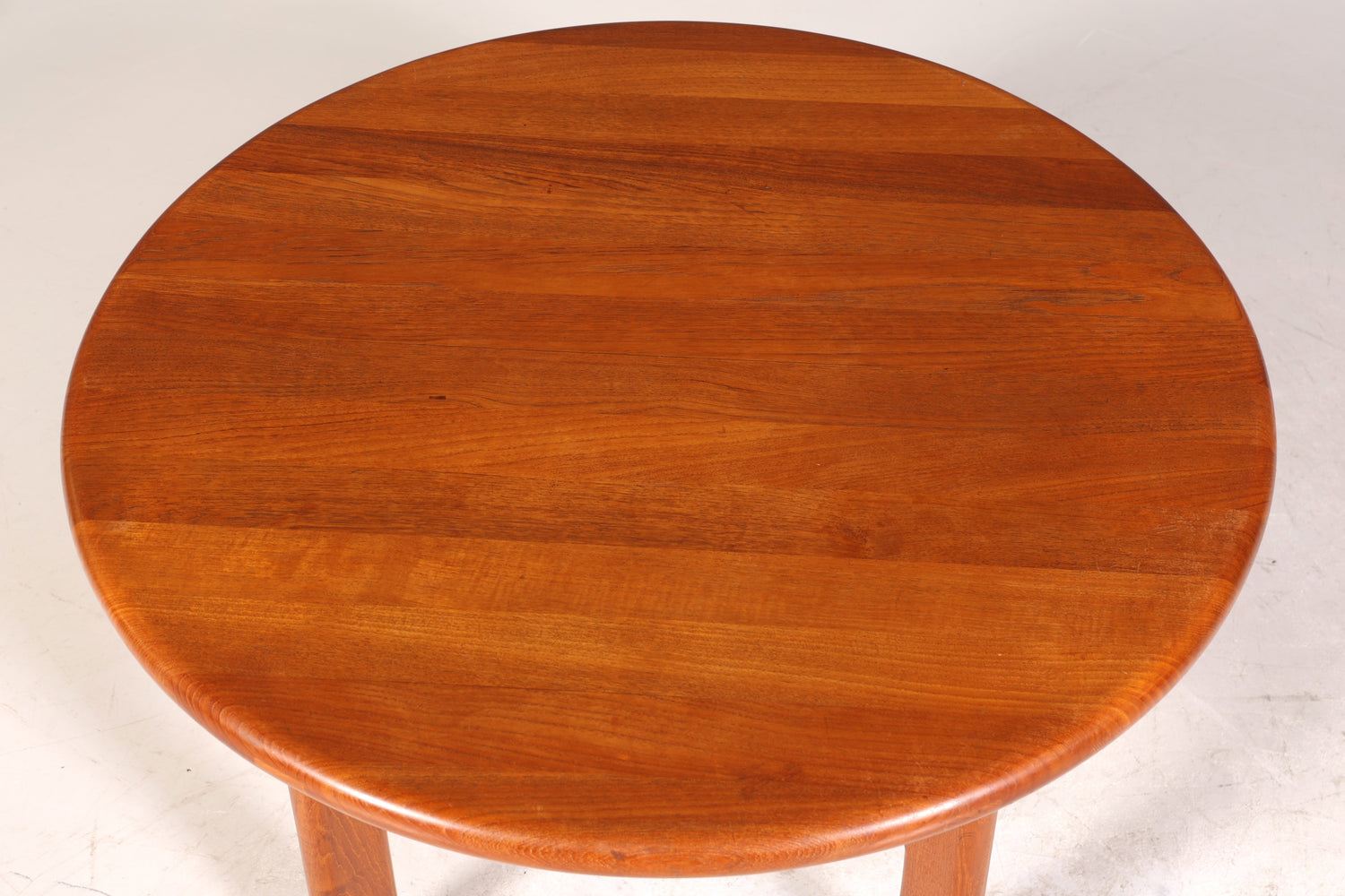 Wunderschöner Mid Century Tisch Danish Design Teak Holz Couchtisch Made in Denmark Ablagetisch