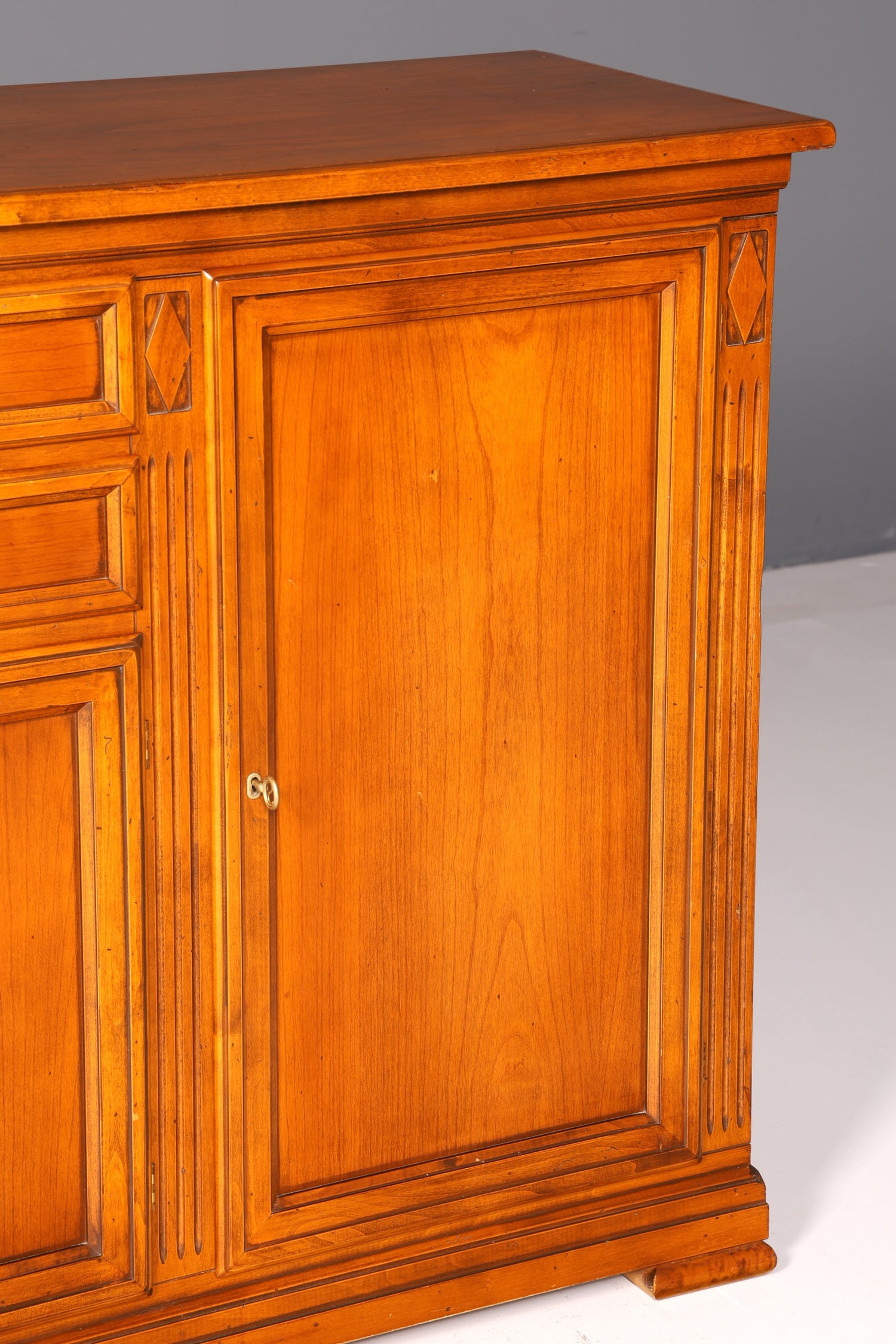 Wunderschönes Original Selva XXL Sideboard Antik Stil Villa Borghese Schrank Kommode Buffet Anrichte