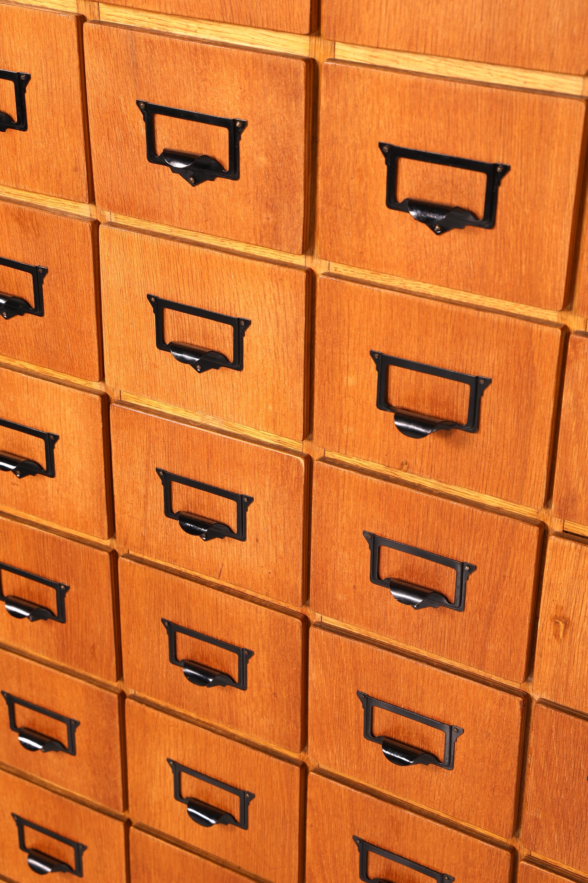 G245 Finish Wunderschöne Mid Century Kommode Vintage Bauhaus Apotheker Schrank Retro Schubladenkommode (Kopie)