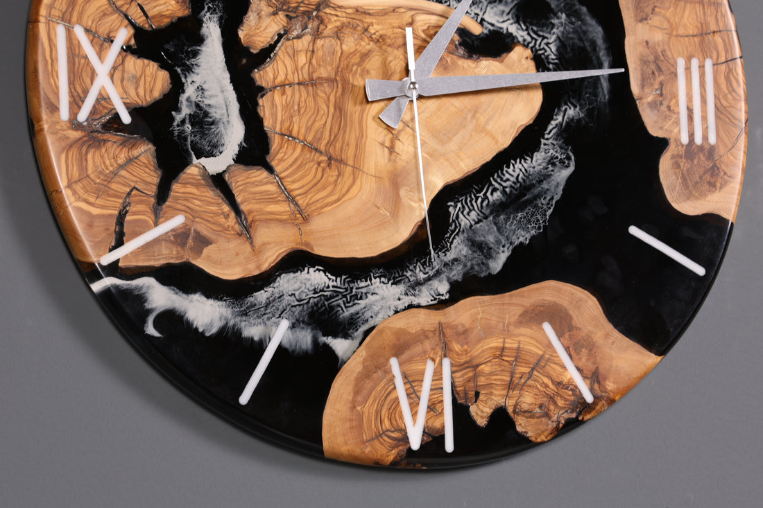 Beeindruckende Handgefertigte XXL Epoxidharz Uhr Olivenbaum Wanduhr Epoxy Analog Uhr