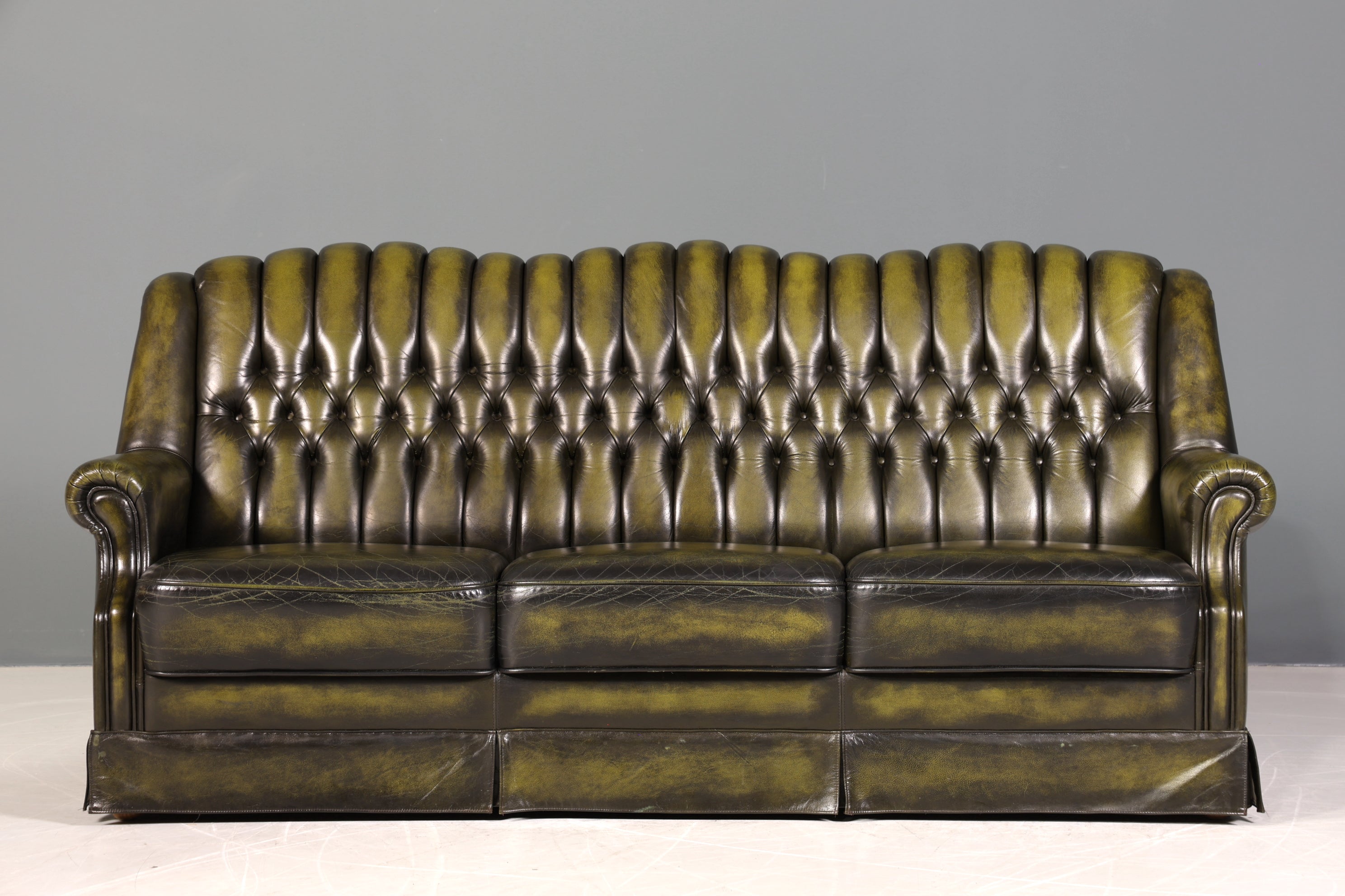 Wunderschönes Original Chesterfield Sofa 3- Sitzer echt Leder Couch Englisch