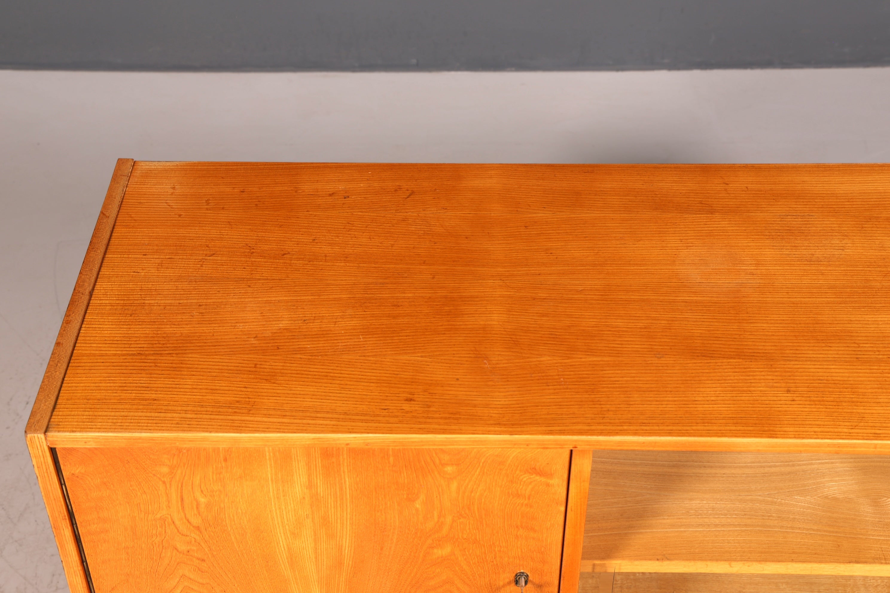 G269 Finish cm Wunderschönes Mid Century Sideboard Vintage TV Schrank Retro Regal Bücherregal 60s (Kopie)