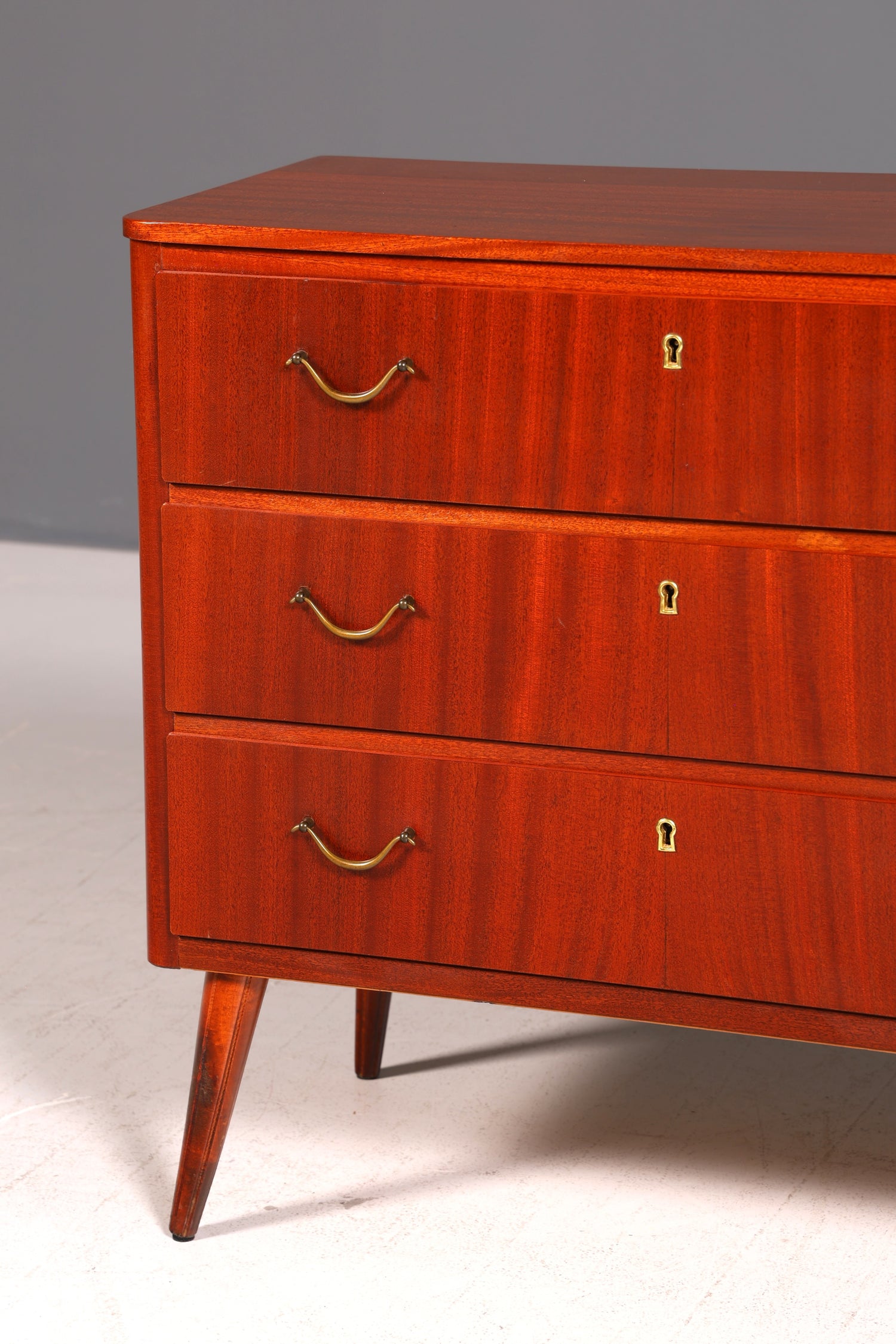 Wunderschöne Mid Century Schubladenkommode Vintage Flurkommode 60s Sideboard Designklassiker Holz