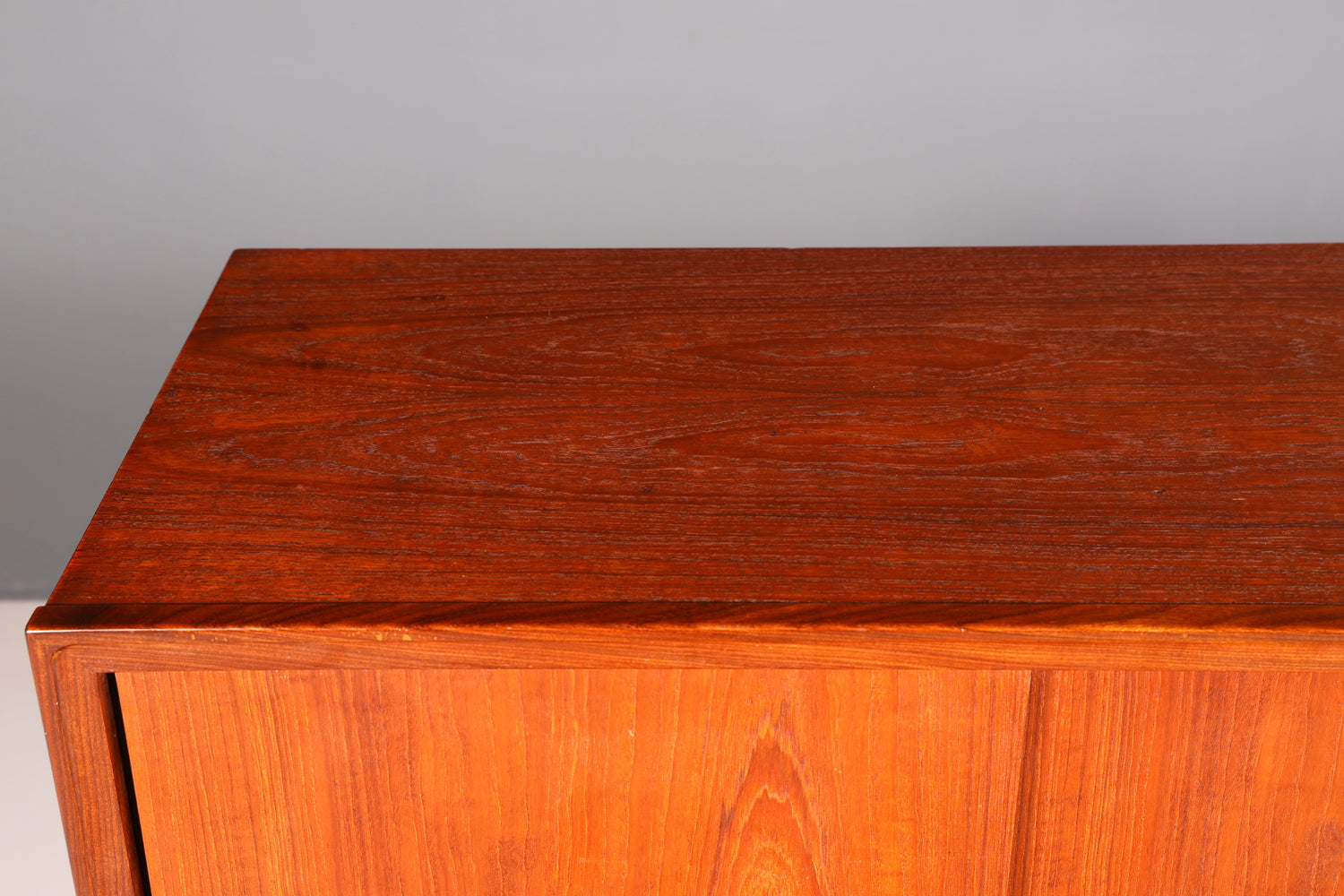 Wunderschönes Mid Century Highboard Vintage Schrank Retro Sideboard Danish Design Teak Holz Kommode