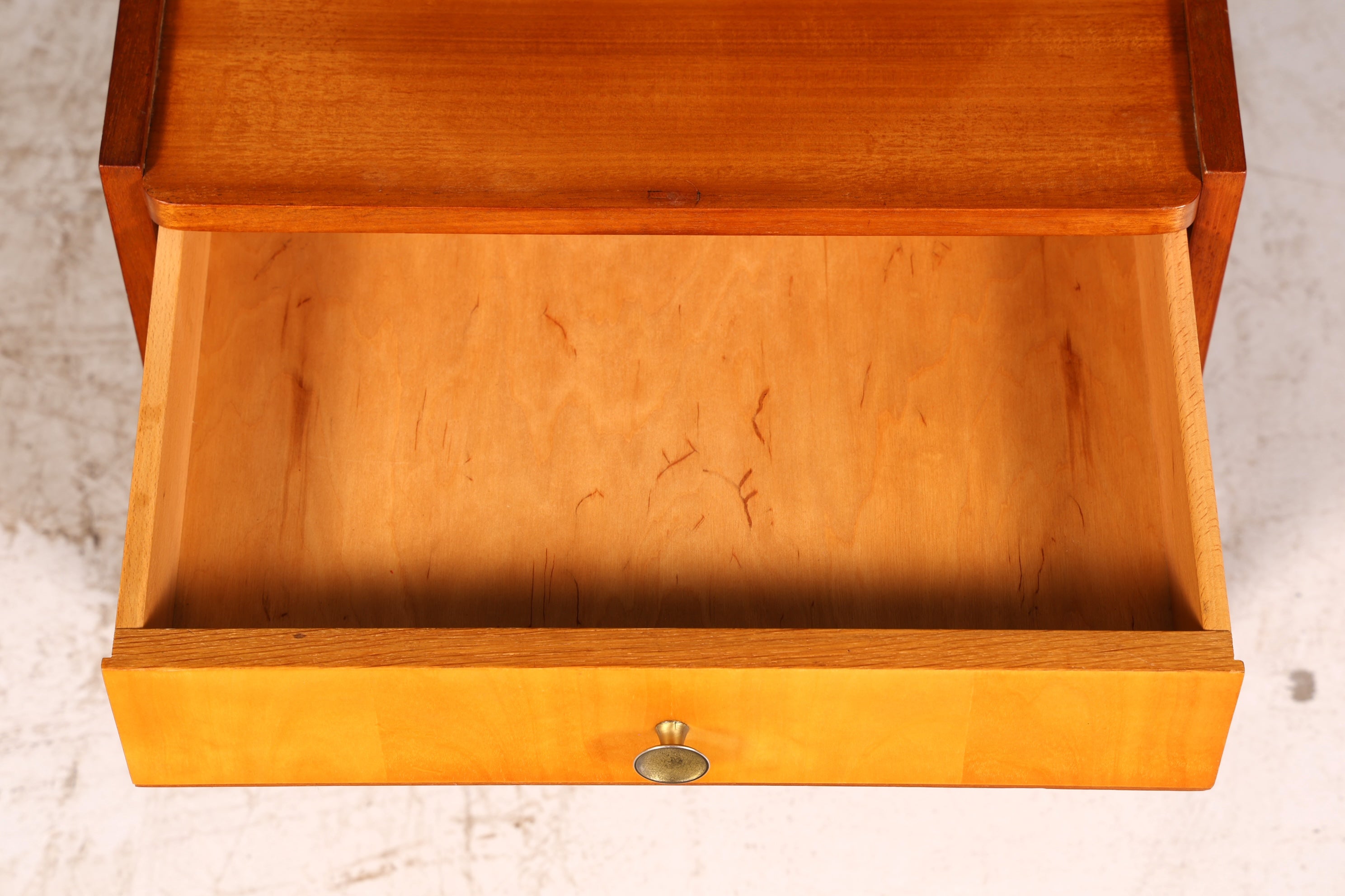 Wunderschöner Mid Century Nachttisch Vintage Danish Design Kommode Beistelltisch Nachtschrank Retro echt Holz 1 von 2