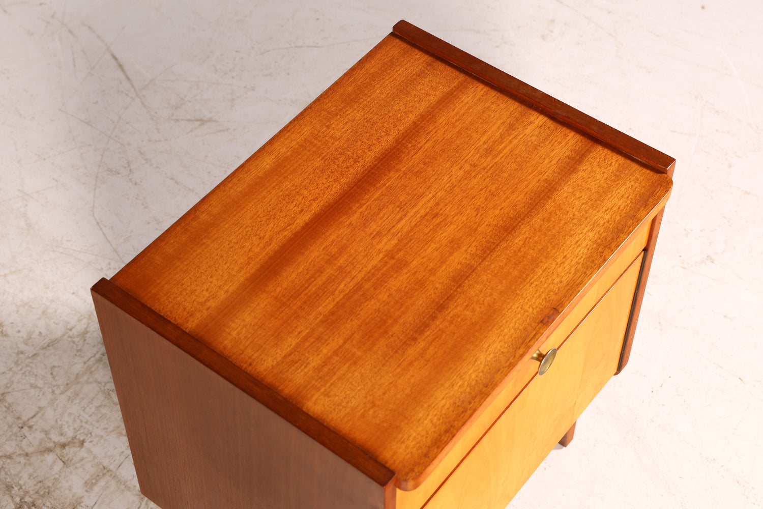 Wunderschöner Mid Century Nachttisch Vintage Danish Design Kommode Beistelltisch Nachtschrank Retro echt Holz 1 von 2