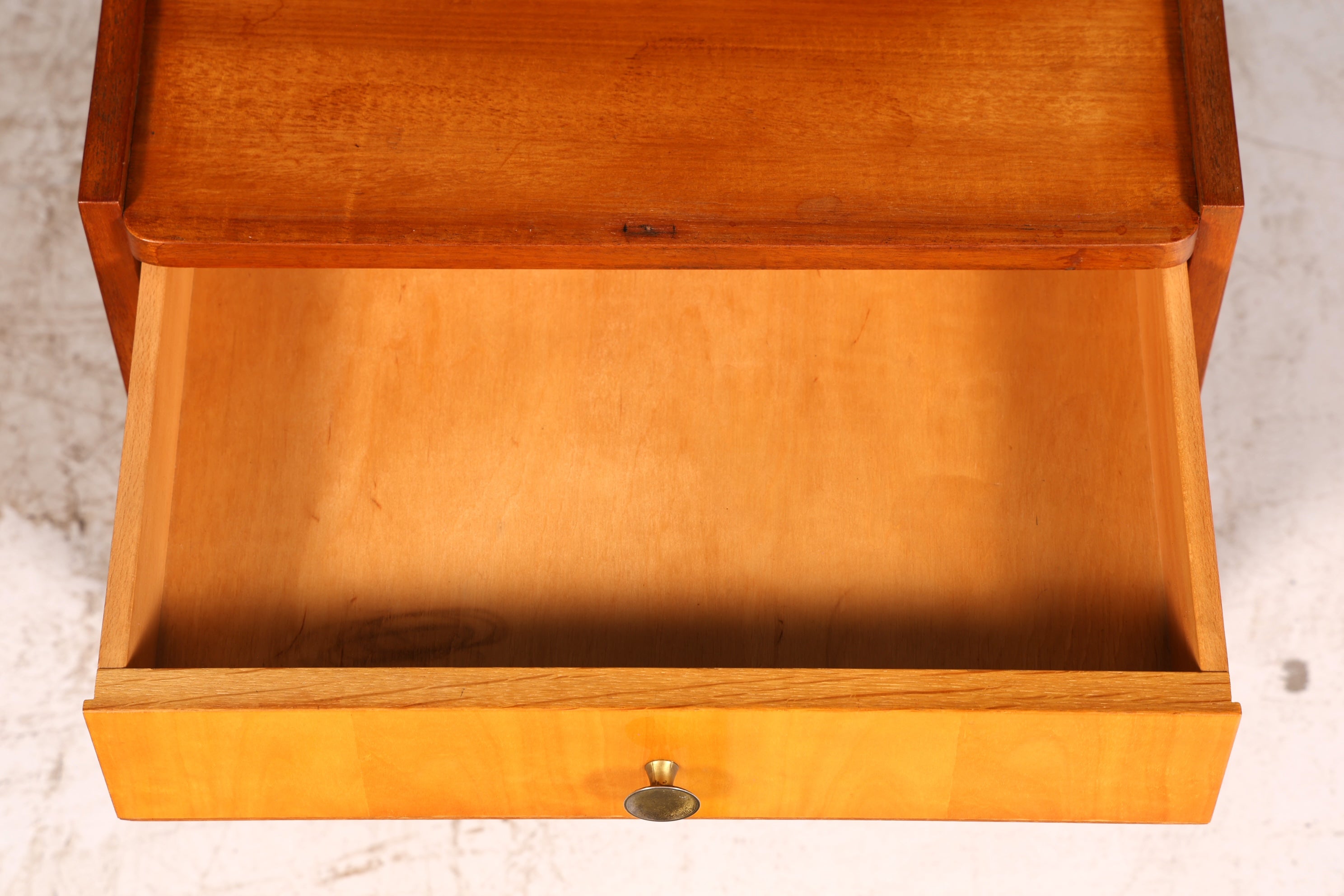 Wunderschöner Mid Century Nachttisch Vintage Danish Design Kommode Beistelltisch Nachtschrank Retro echt Holz 2 von 2
