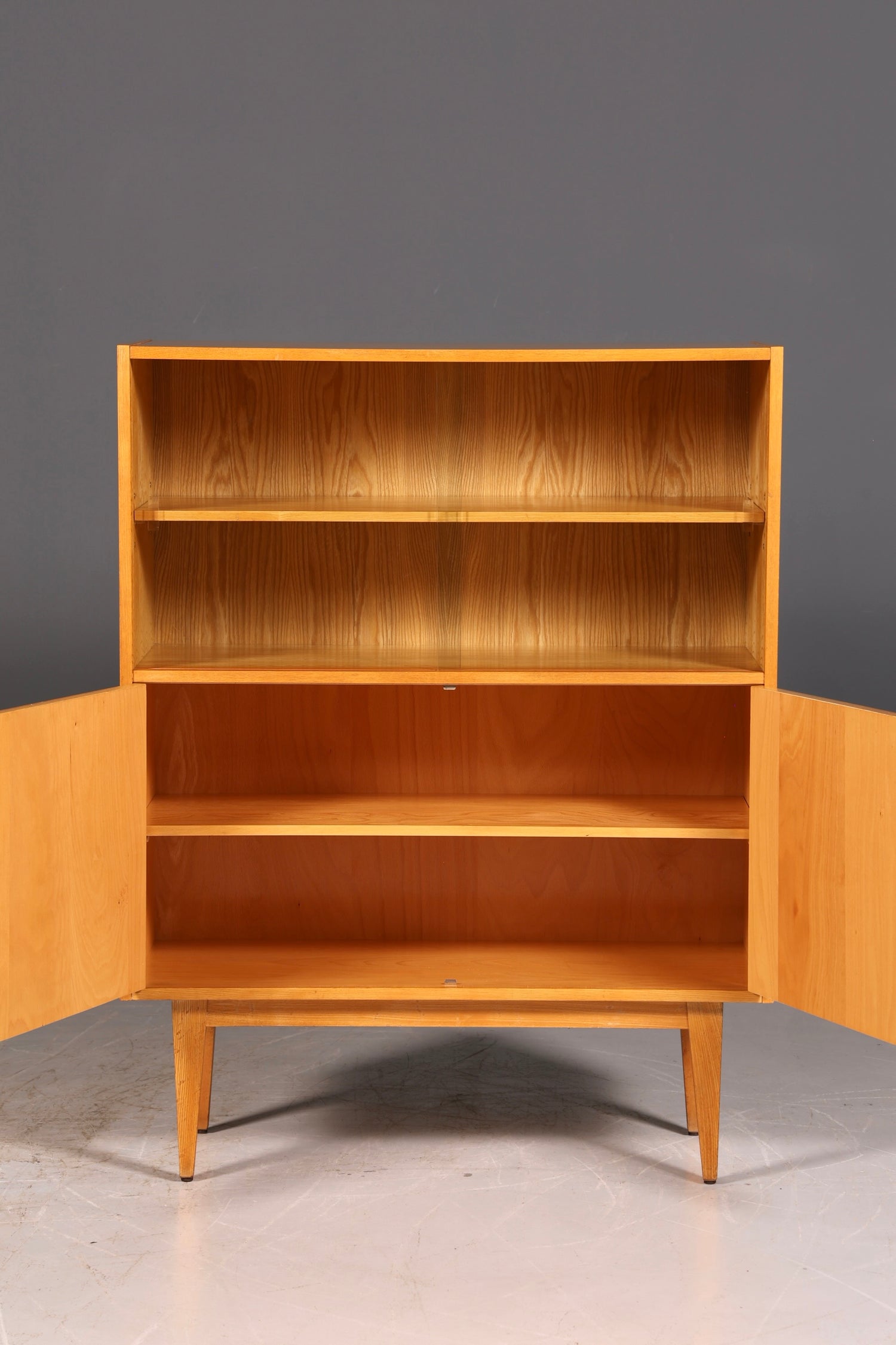 Wunderschöner Original Hellerau Schrank Vitrine Mid Century Regal Franz Ehrlich 602 Vintage Kommode Highboard