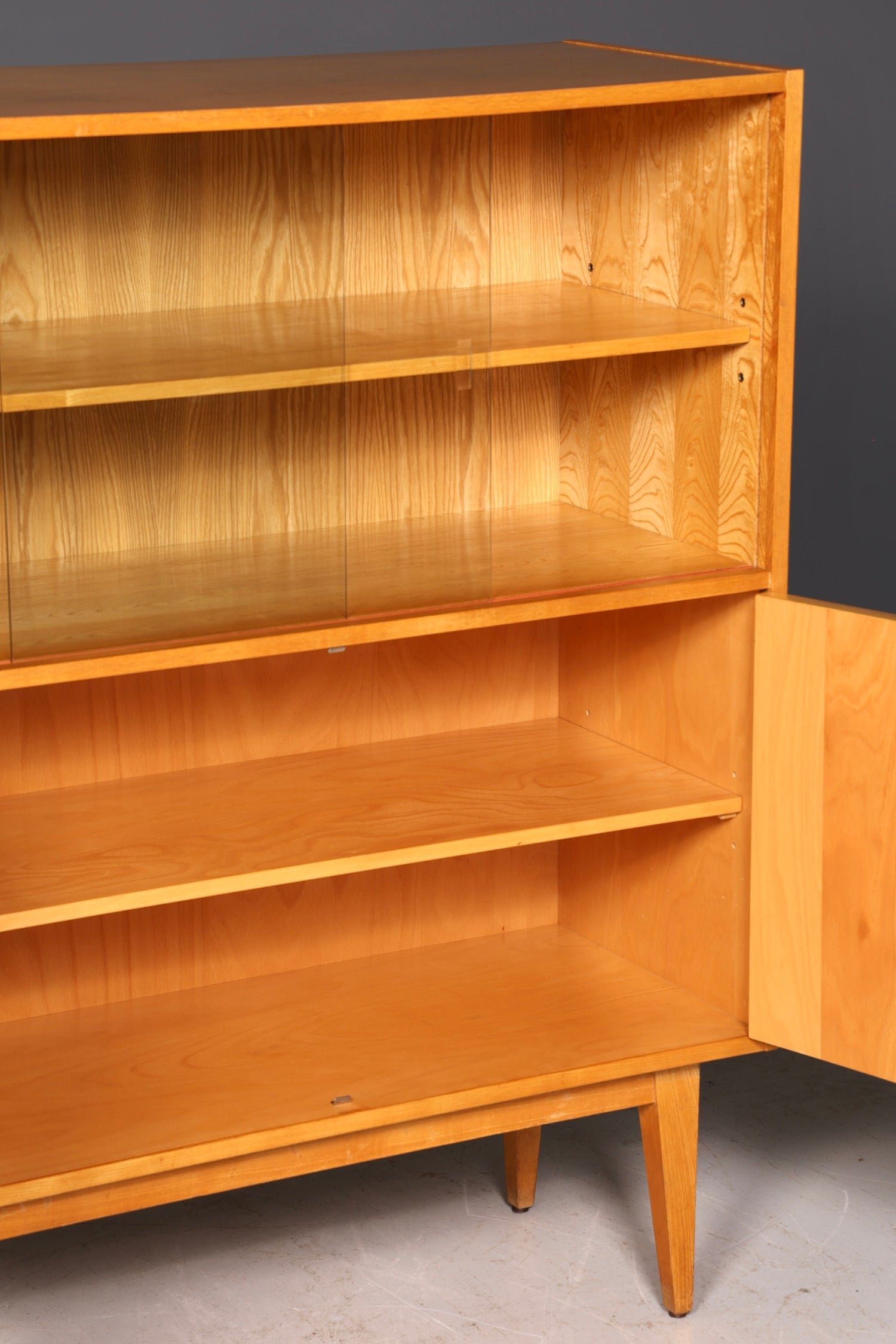 Wunderschöner Original Hellerau Schrank Vitrine Mid Century Regal Franz Ehrlich 602 Vintage Kommode Highboard