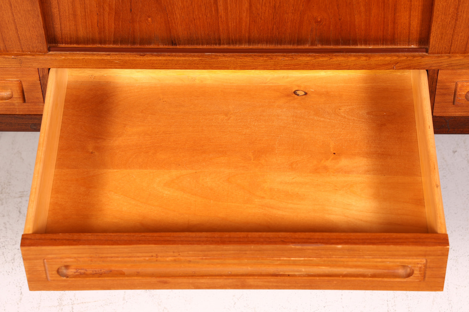 Stilvolles Mid Century Highboard Teak Holz Danish Design Sideboard Schrank Vintage Kommode Skandinavisch
