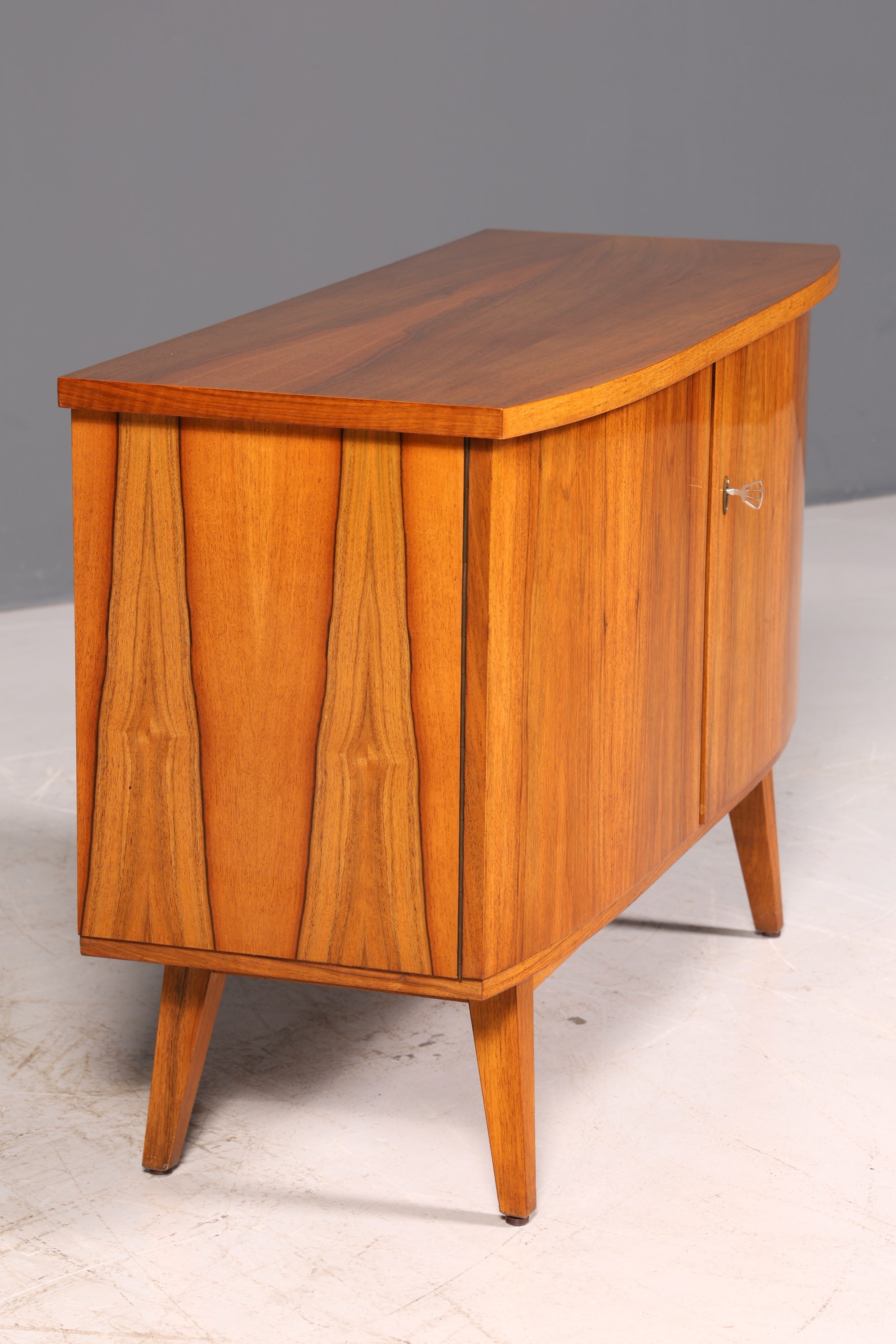 Wunderschönes Mid Century Sideboard Vintage TV Schrank Retro Flur Schrank 60er echt Holz