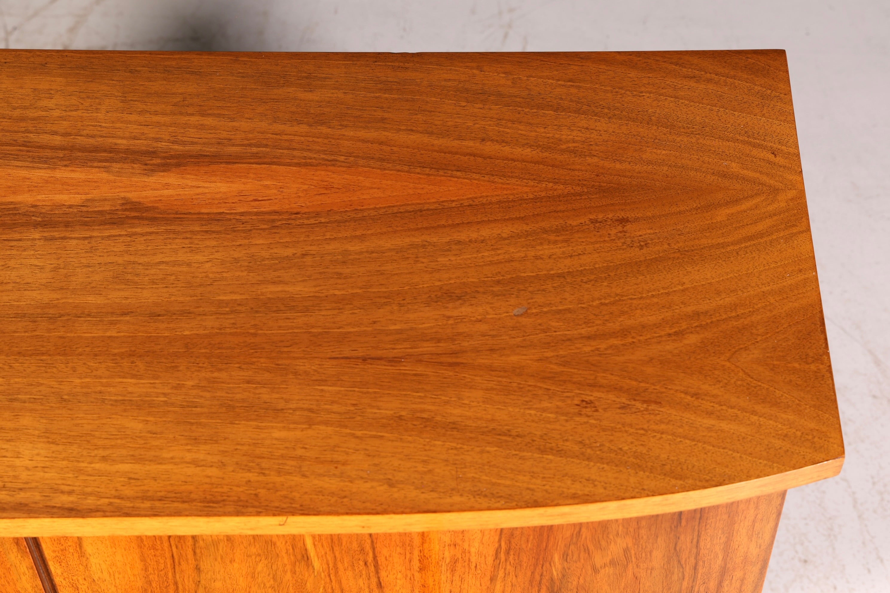 Wunderschönes Mid Century Sideboard Vintage TV Schrank Retro Flur Schrank 60er echt Holz