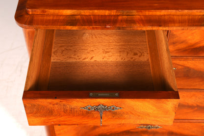 Stilvolle Louis Philippe Kommode Nussbaum Gründerzeit Schubladenkommode Antik um 1890 Sideboard