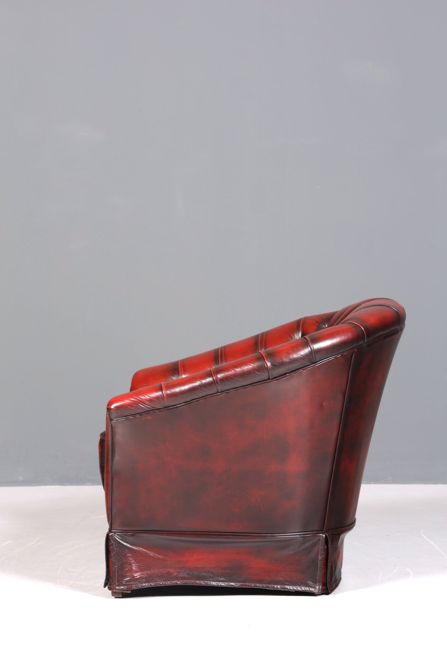 Stilvoller Original Chesterfield Sessel Englischer Armlehnsessel Oxblood Englisch Herrensessel 2 von 2