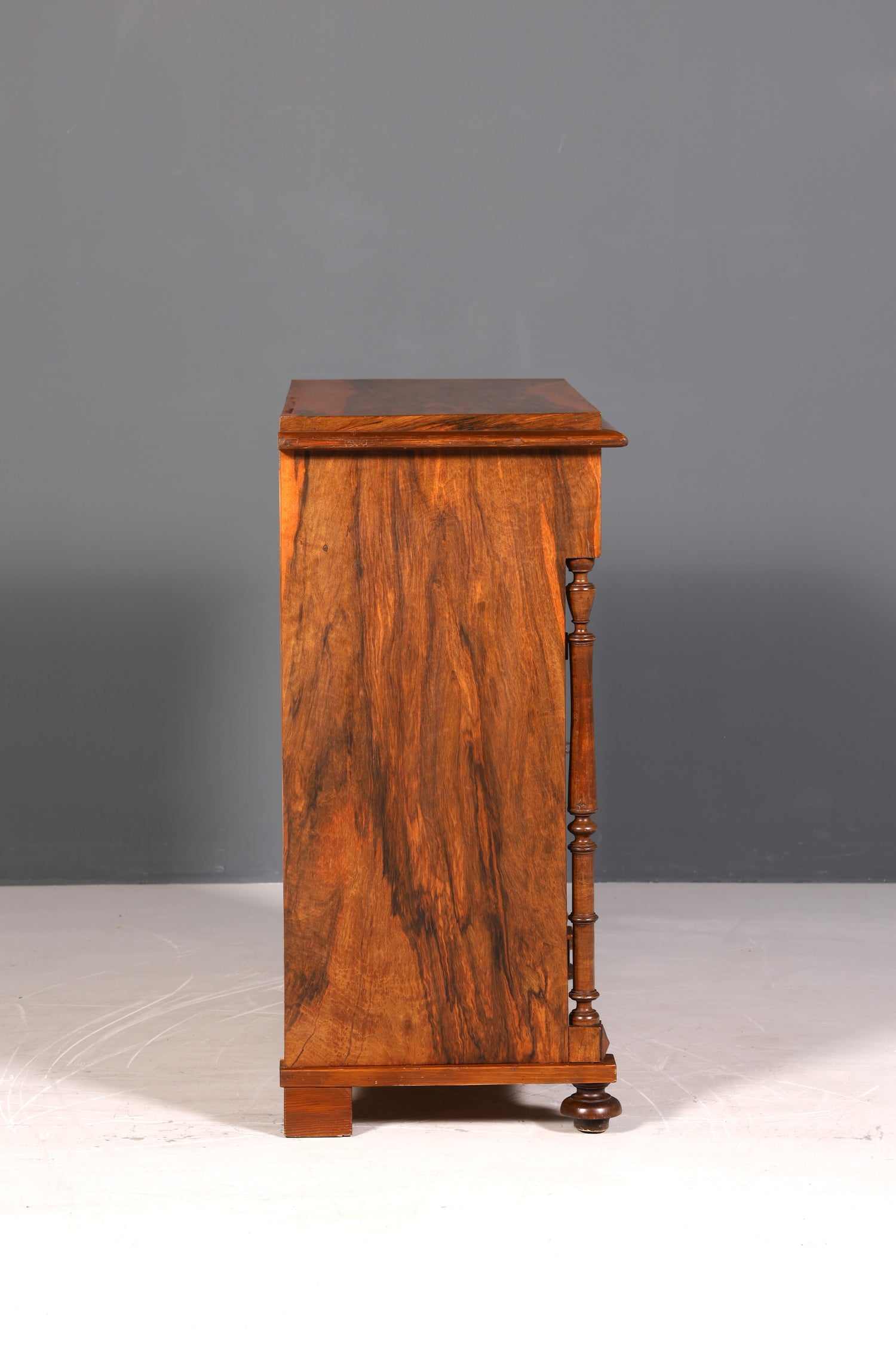 Wunderschöner Gründerzeit Schrank Louis Philippe Nussbaum Kommode um 1880