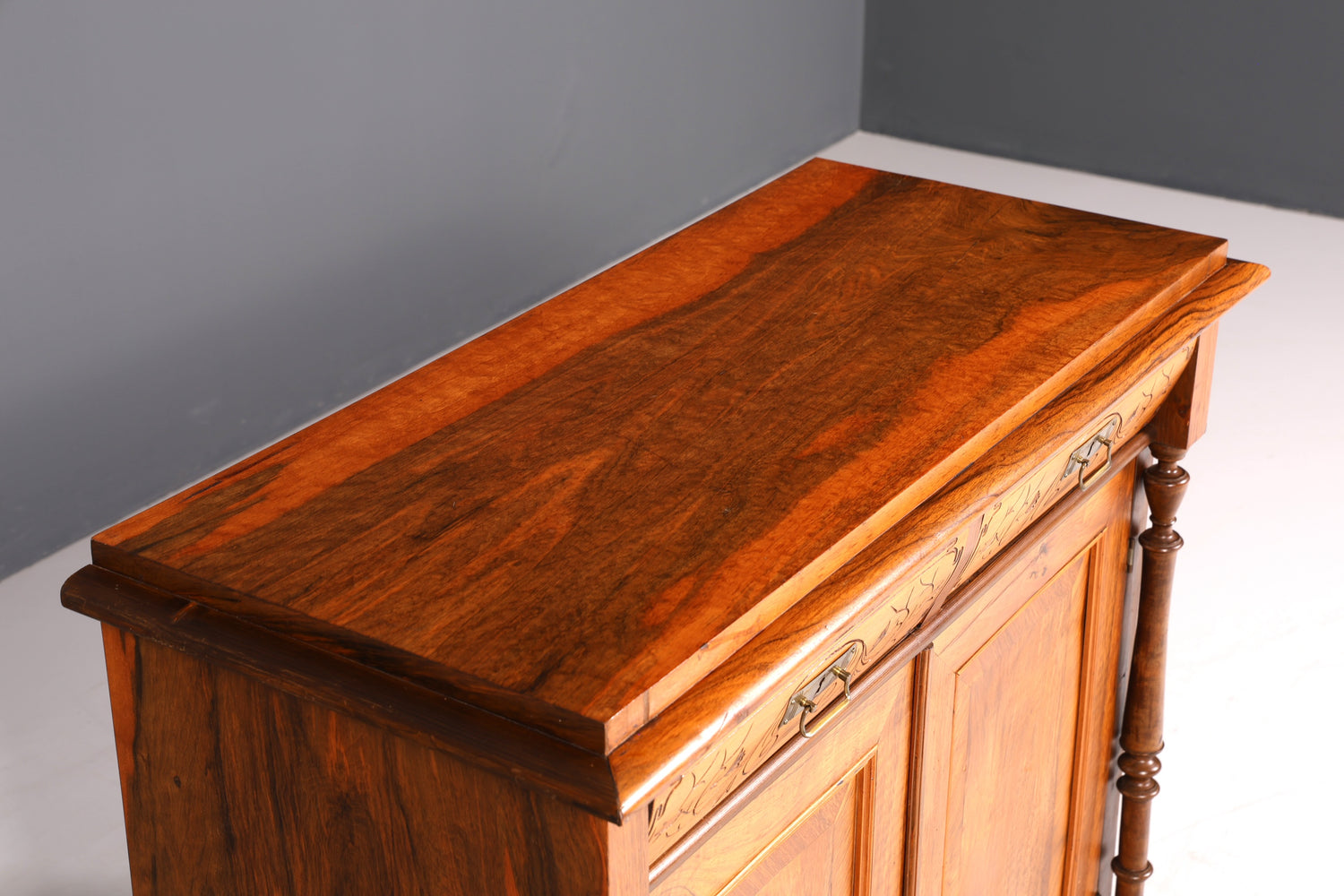 Wunderschöner Gründerzeit Schrank Louis Philippe Nussbaum Kommode um 1880