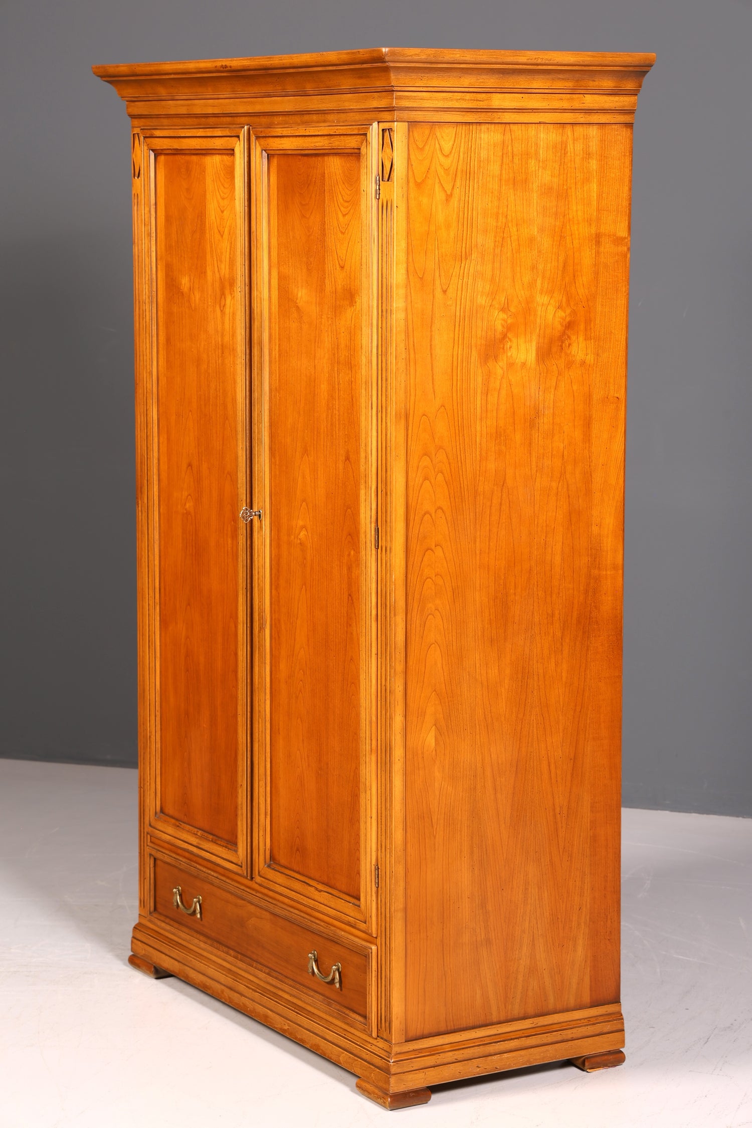 Traumhafter Original Selva Schrank Villa Borghese Antik Stil Massiv Holz Dielenschrank Kleiderschrank