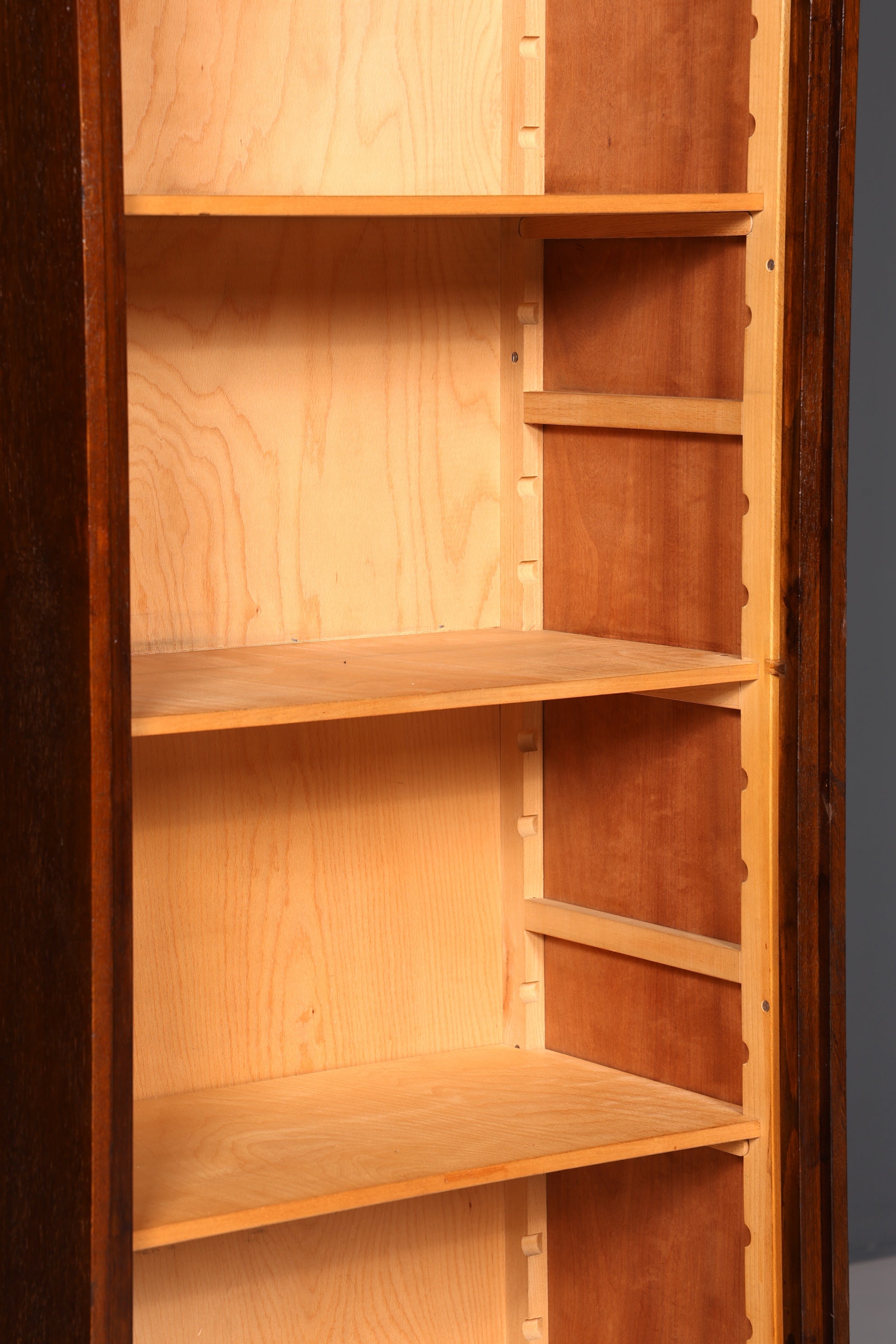 Schlichter Mid Century Rollladenschrank Bauhaus Vertiko Apothekerschrank Art Deco Büro Aktenschrank