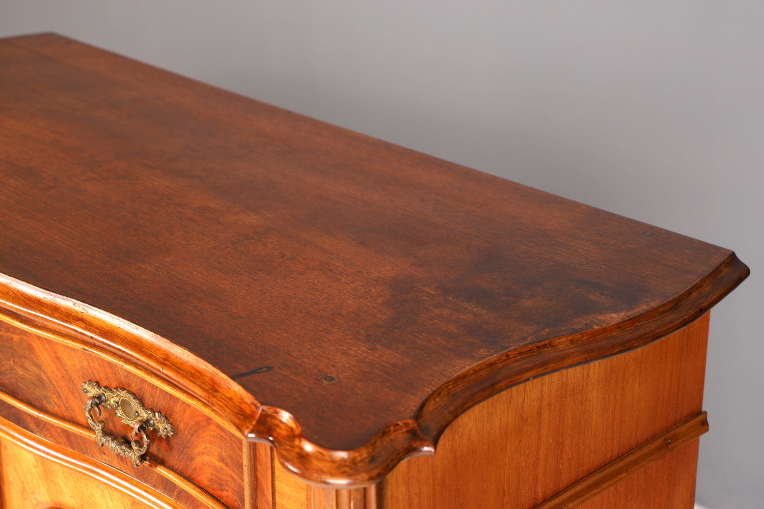 G322 Finish Edler Gründerzeit Vitrine um 1880 Schrank Antik Jugendstil Nussbaum Bücherregal (Kopie)