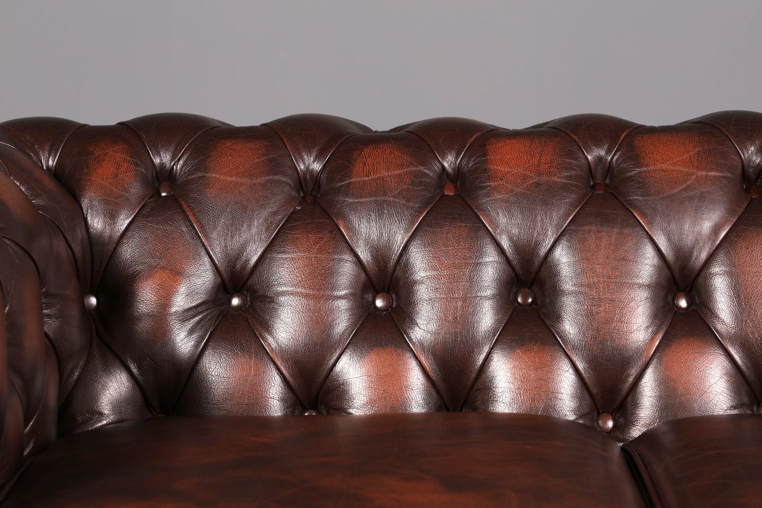 Wunderschönes Original Centurion Chesterfield Sofa 2-Sitzer Couch England echt Leder Polstersofa Ledersofa