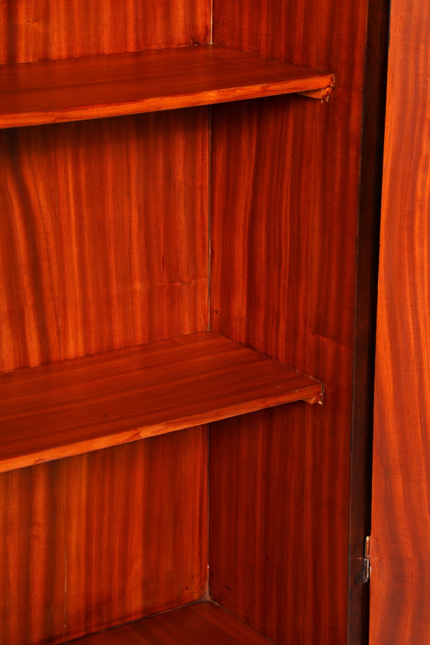 Traumhafter Art Deco Design Schrank Highboard Kommode Vertiko Sun Wäscheschrank Dielenschrank