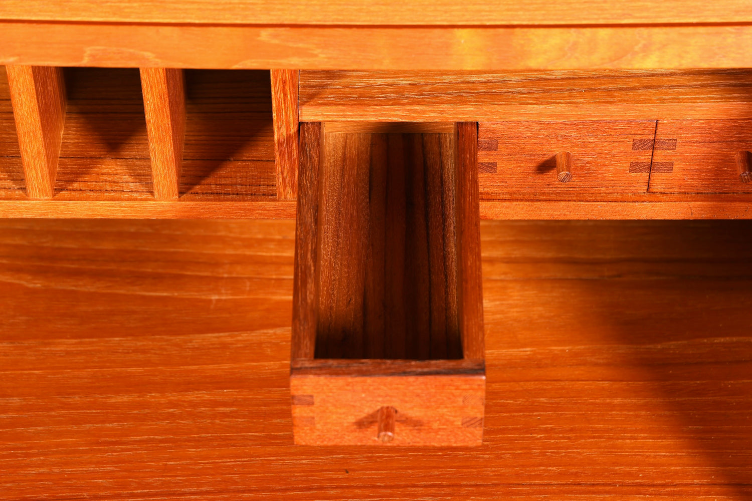 Edler Original Dyrlund Sekretär Mid Century Schreibtisch Danish Design Teak Holz Kommode Schreibkommode