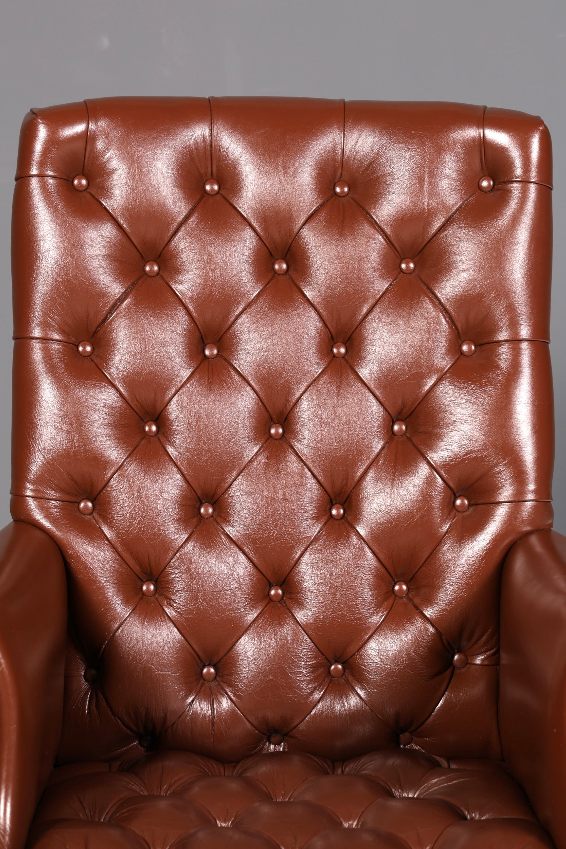 Elegante Chesterfield-directiestoel, bureaustoel van echt leer, bruin, draaistoel, werkstoel, kantoorstoel