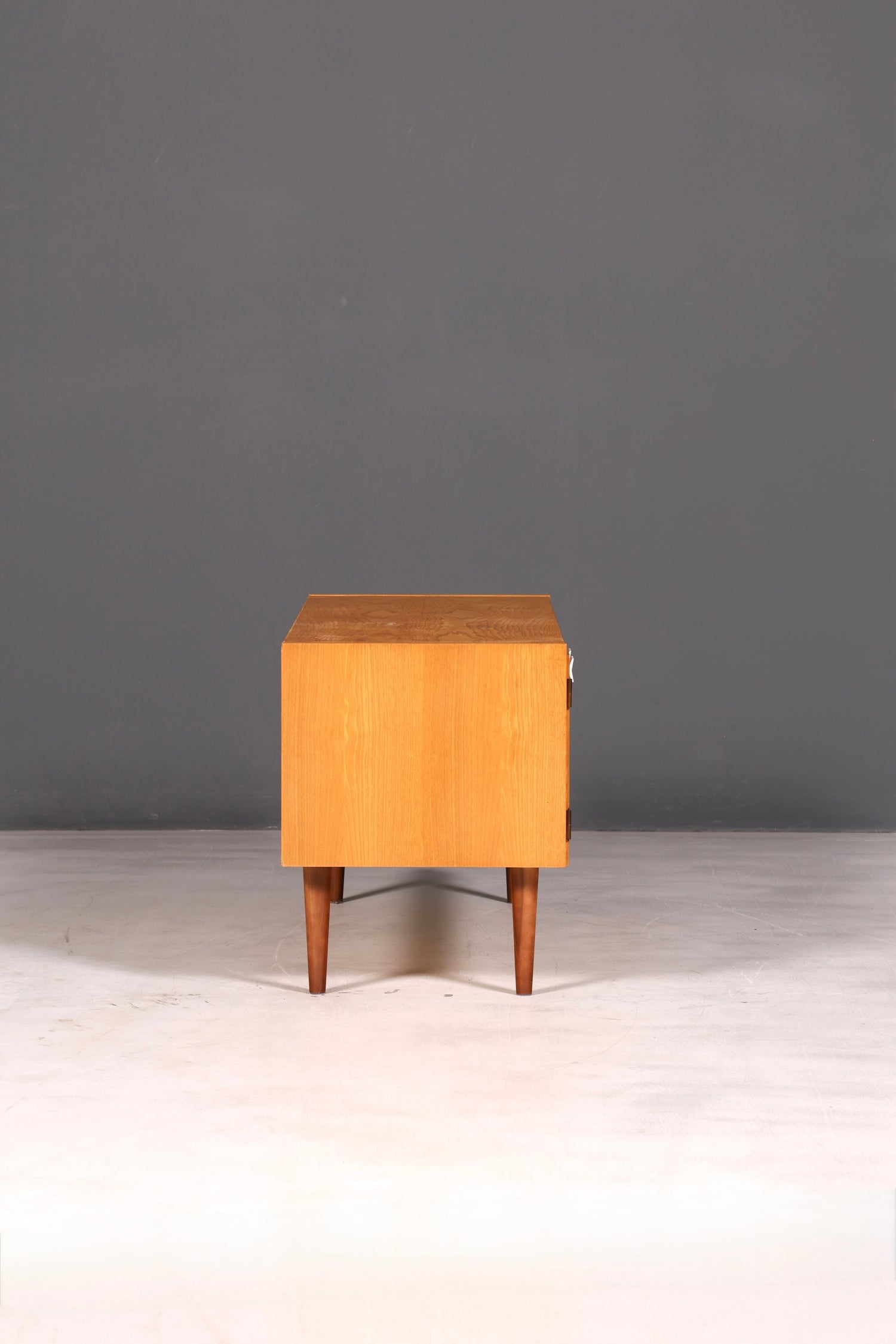 Wunderschöne Original Hellerau Mid Century Kommode Modell 427 Sideboard TV Schrank Vintage echt Holz