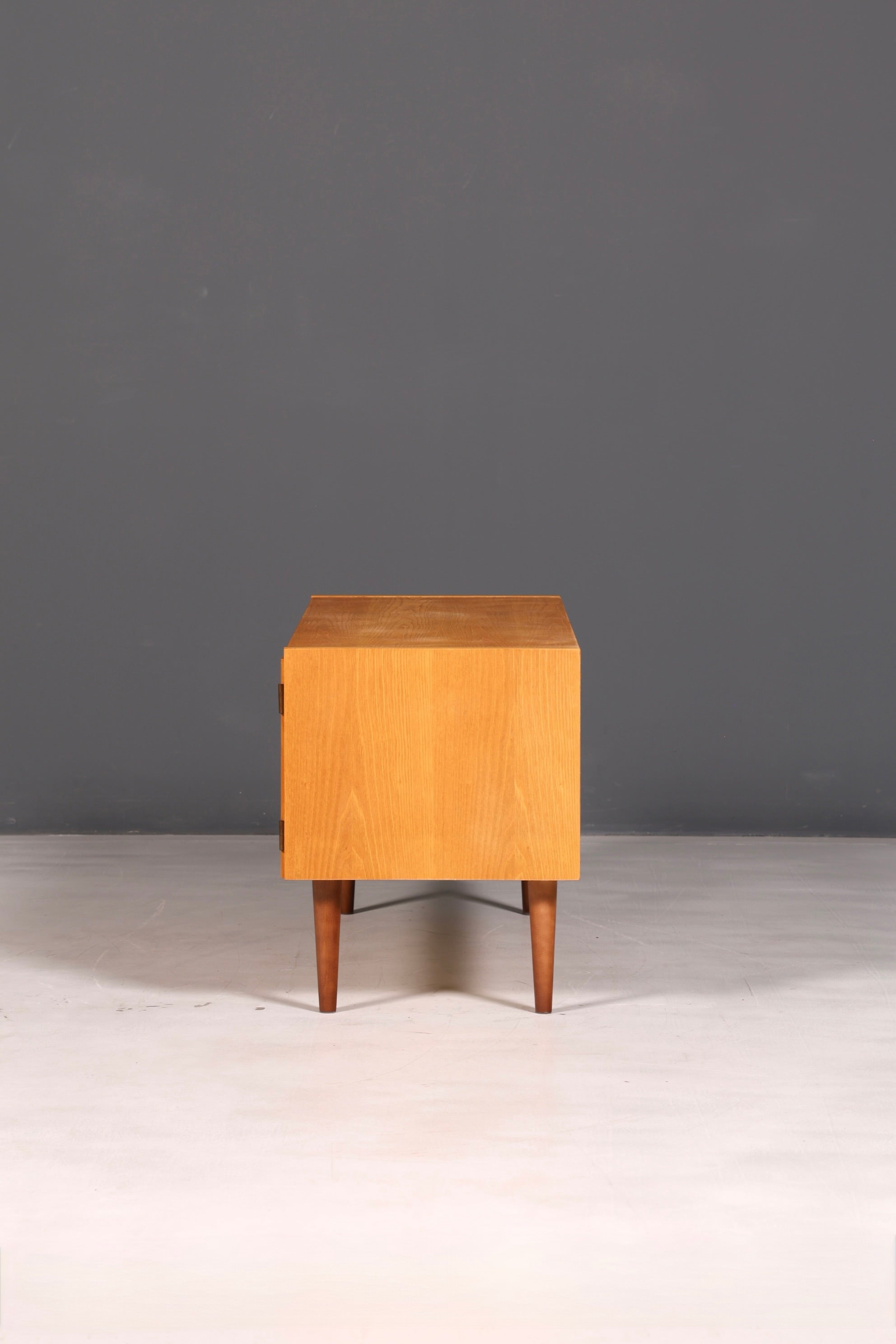 Wunderschöne Original Hellerau Mid Century Kommode Modell 427 Sideboard TV Schrank Vintage echt Holz