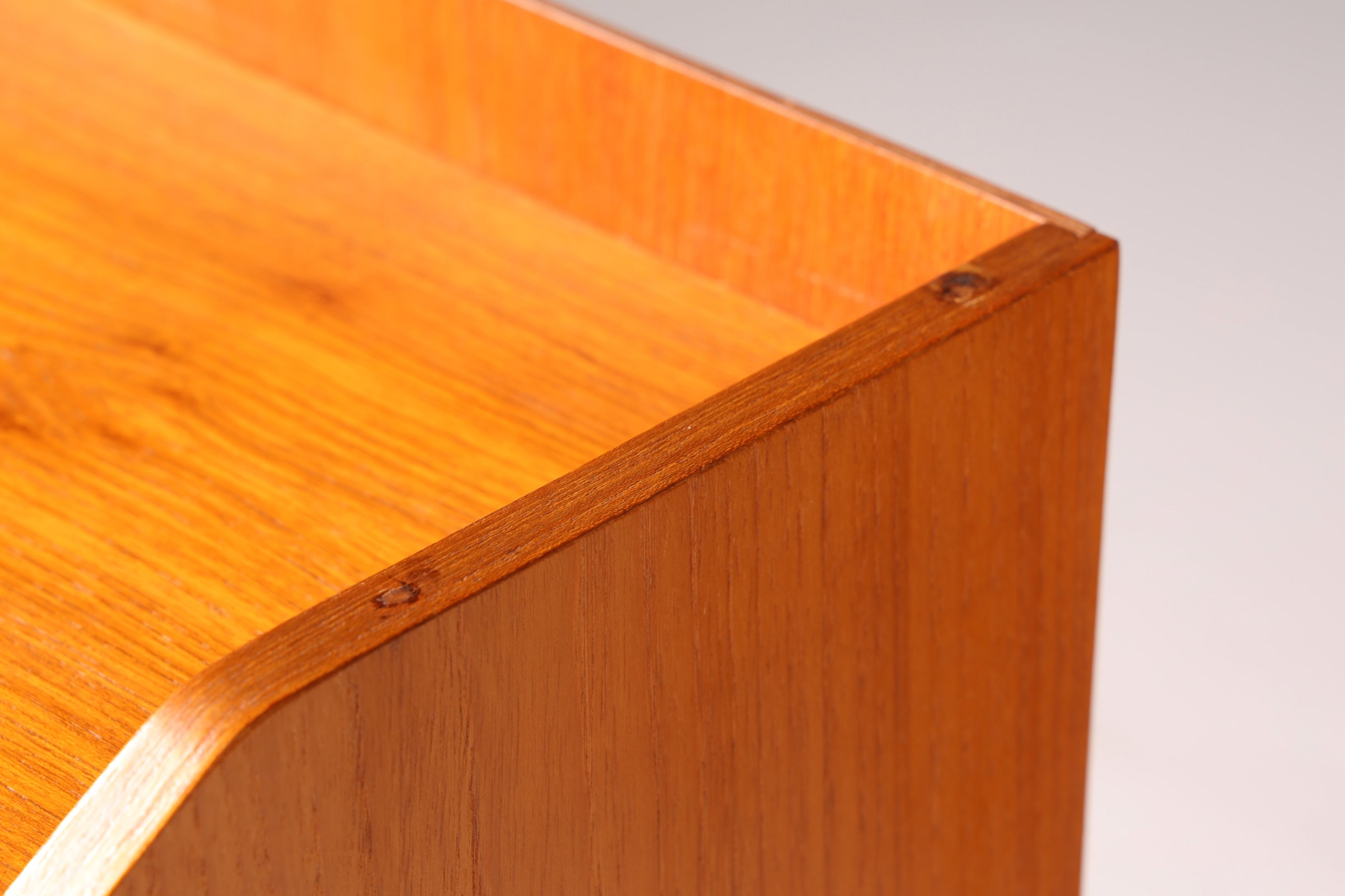 Schlichtes Mid Century Regal Vintage Bücherregal Schrank Buchablage 60s Bookshelf Designklassiker