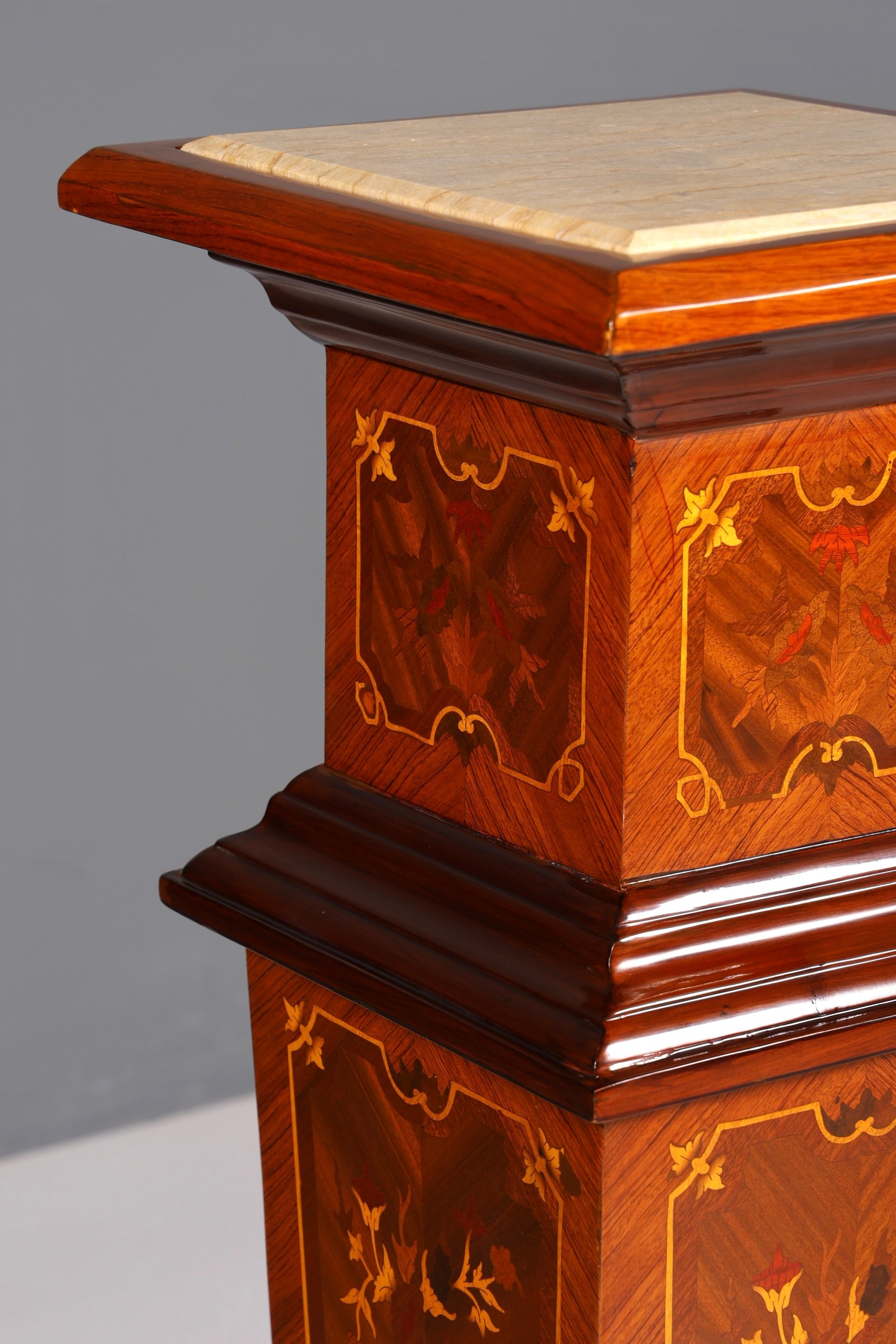 Stilvolle Barock Stil Säule Louis XV Blumensäule Naturstein Intarsien Marmor Ablage Tisch