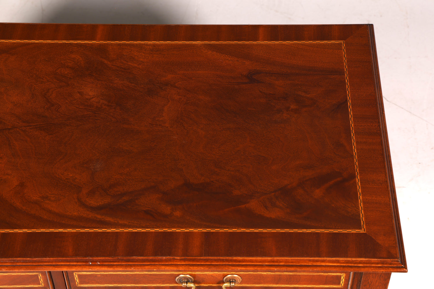 Prachtige Engelse salontafel van mahonie, bijzettafel van echt hout, aflegtafel, woonkamer­tafel