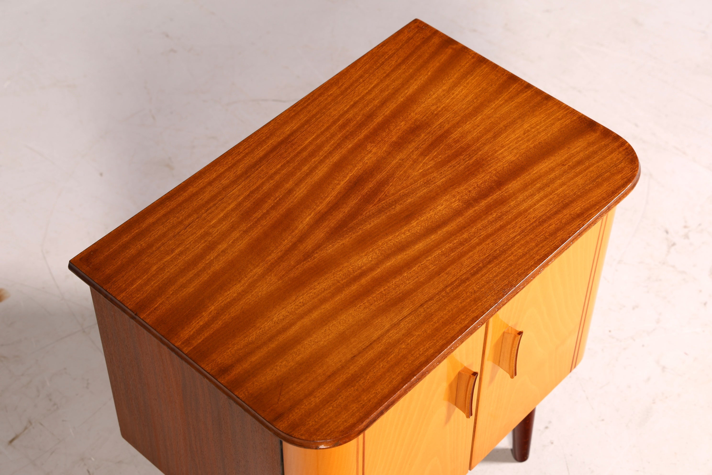 Beautiful mid-century chest of drawers, vintage bedside table, 1960s side cabinet, retro, real wood