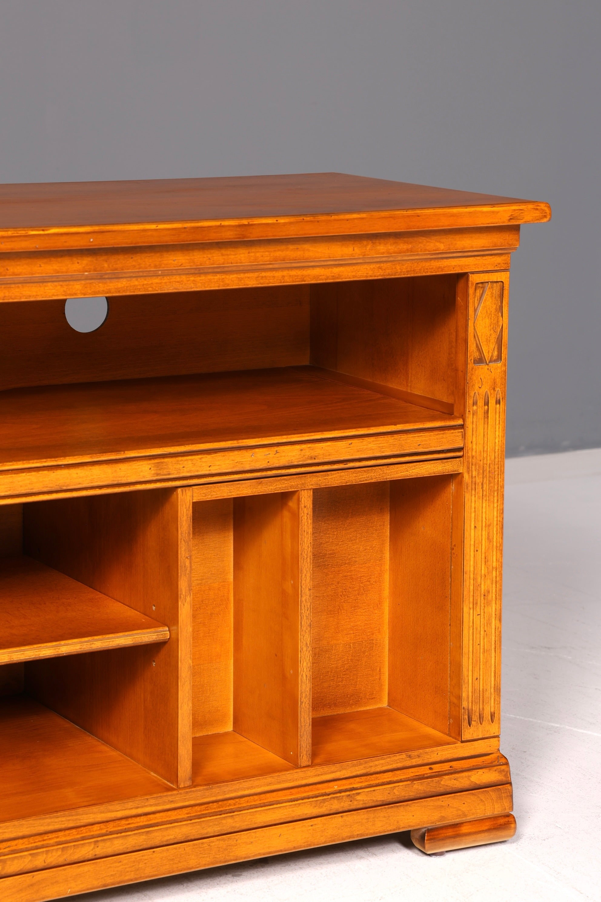 Edles Selva Regal TV-Schrank Villa Borghese Sideboard Kommode Massiv Holz Made in Italy Vintage