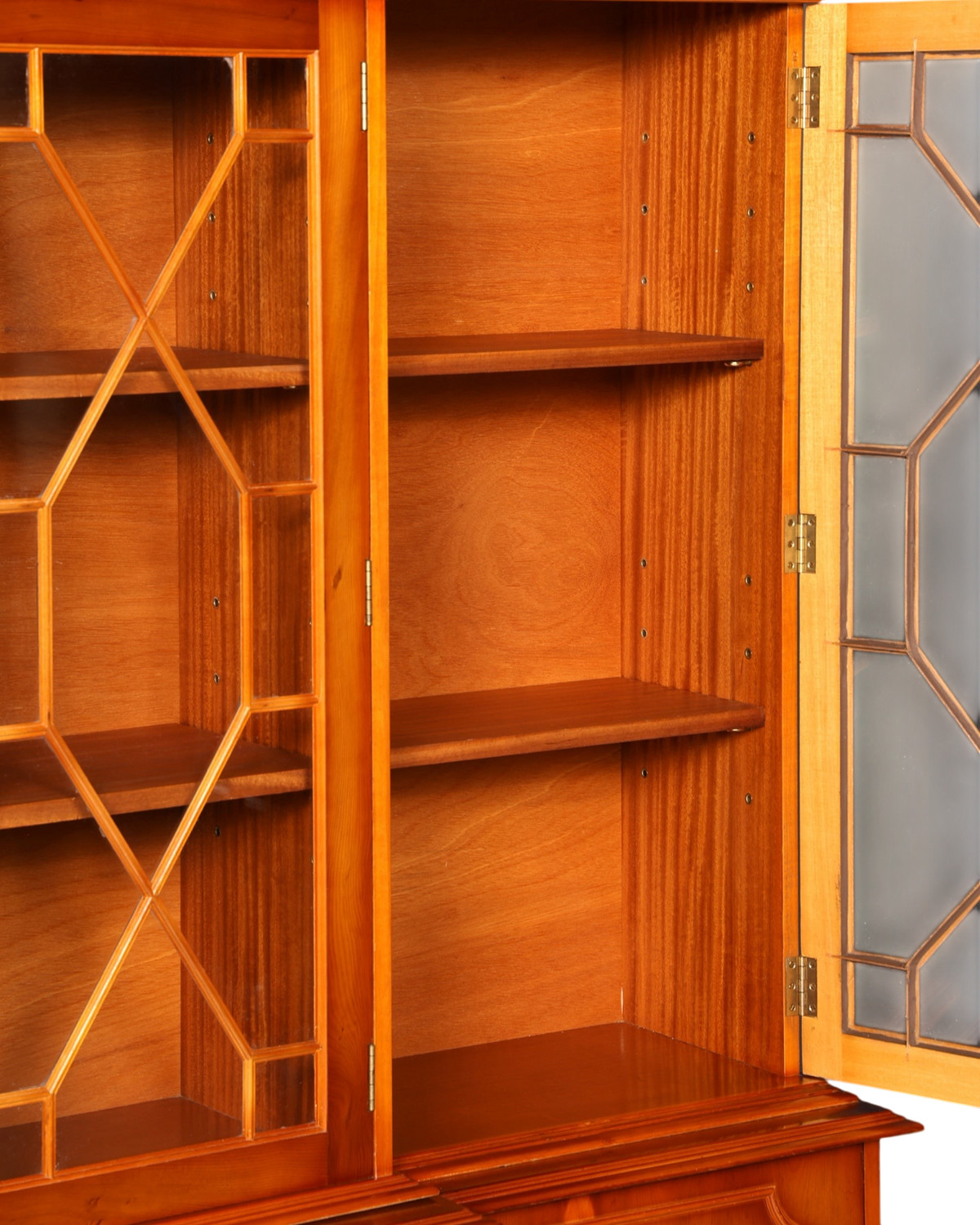 G387 Finish Wunderschöne Englische Vitrine Bücherschrank Buffet Antik Stil Englisch Eibe Glasvitrine Bibliothek (Kopie)