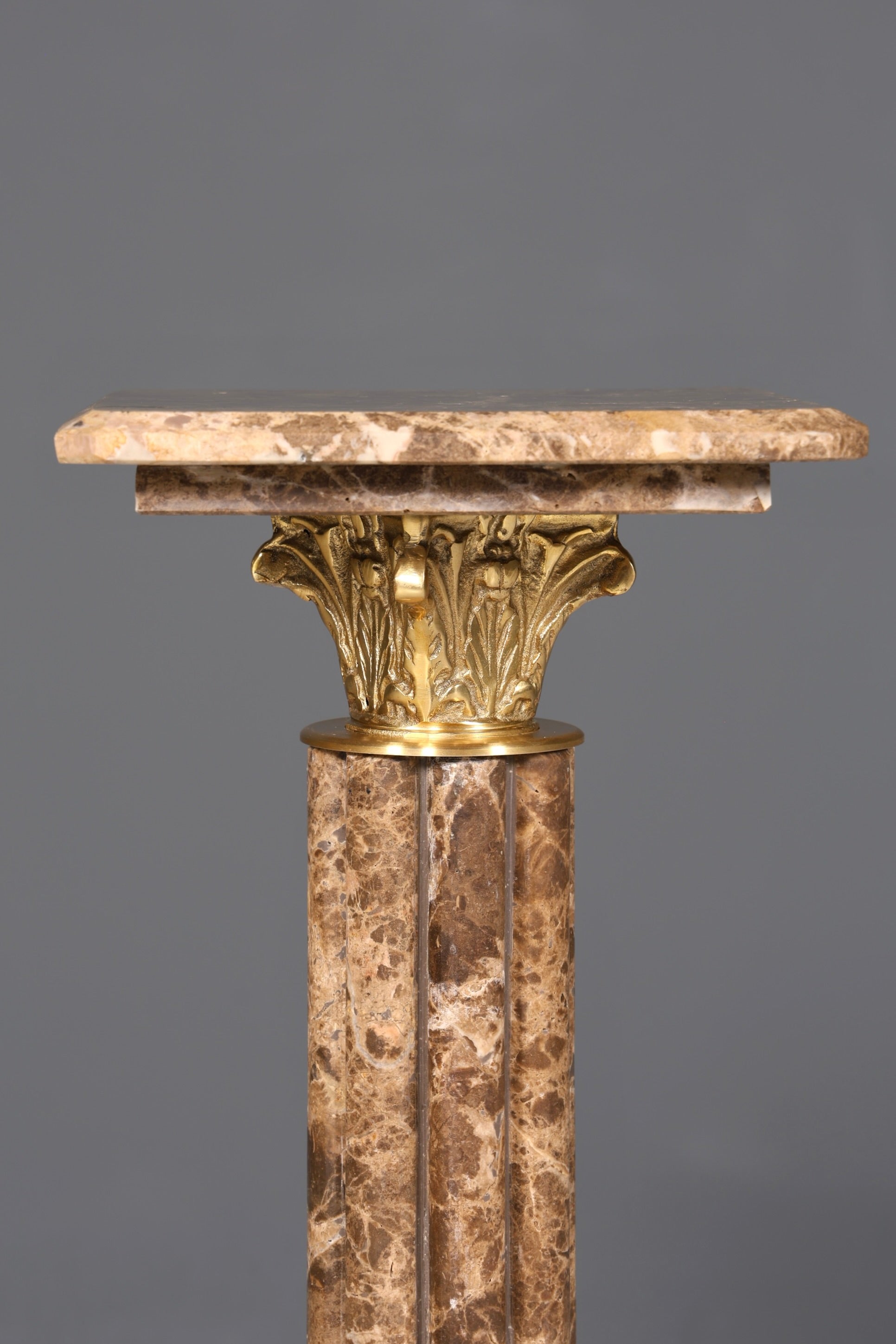 Edle Barock Stil Säule Marmor Louis XV Blumensäule Naturstein Sockel Ablage