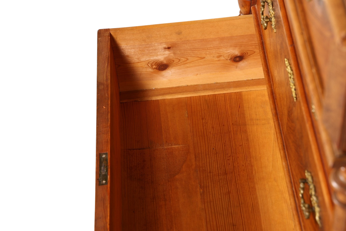 Wunderschöne Gründerzeit Kommode Louis Philippe Vertiko Nussbaum Sideboard um 1880