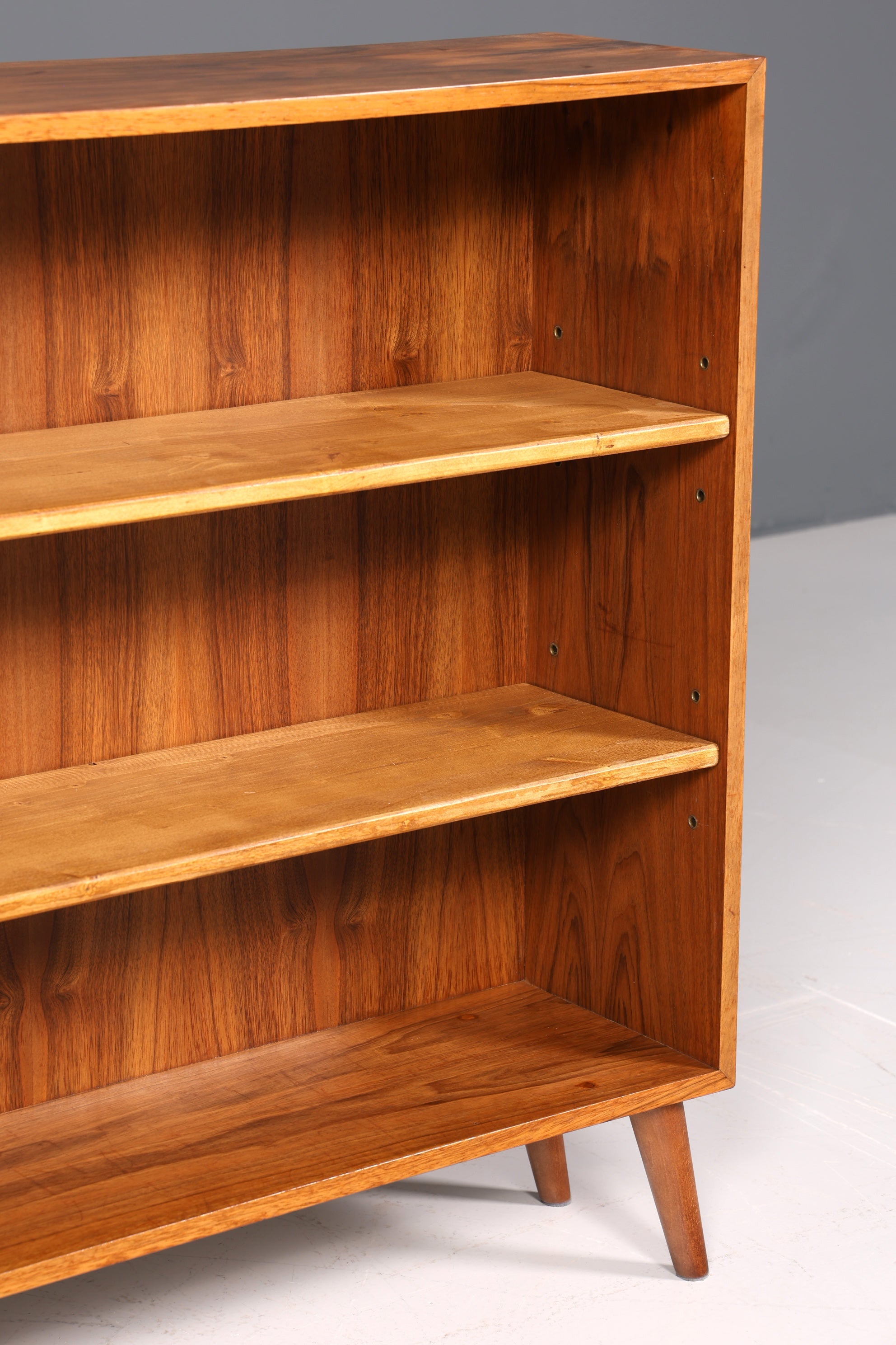 Wunderschönes Original Musterring Regal Mid Century Bücherregal Retro echt Holz Buchablage