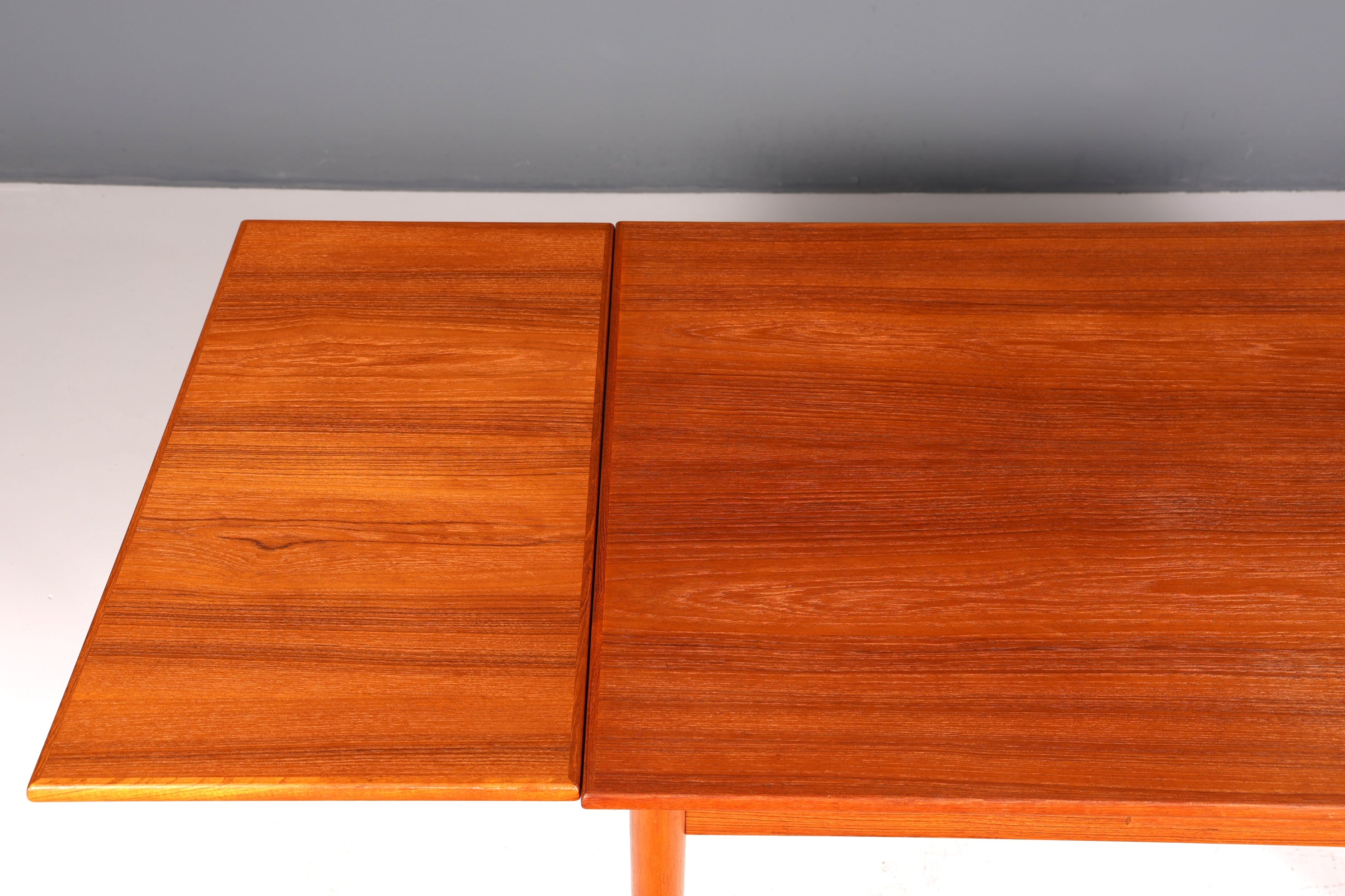 Traumhafter Mid Century Esstisch ausziehbarer AM Møbler Danish Design Teak Holz Küchentisch Esszimmer Tisch