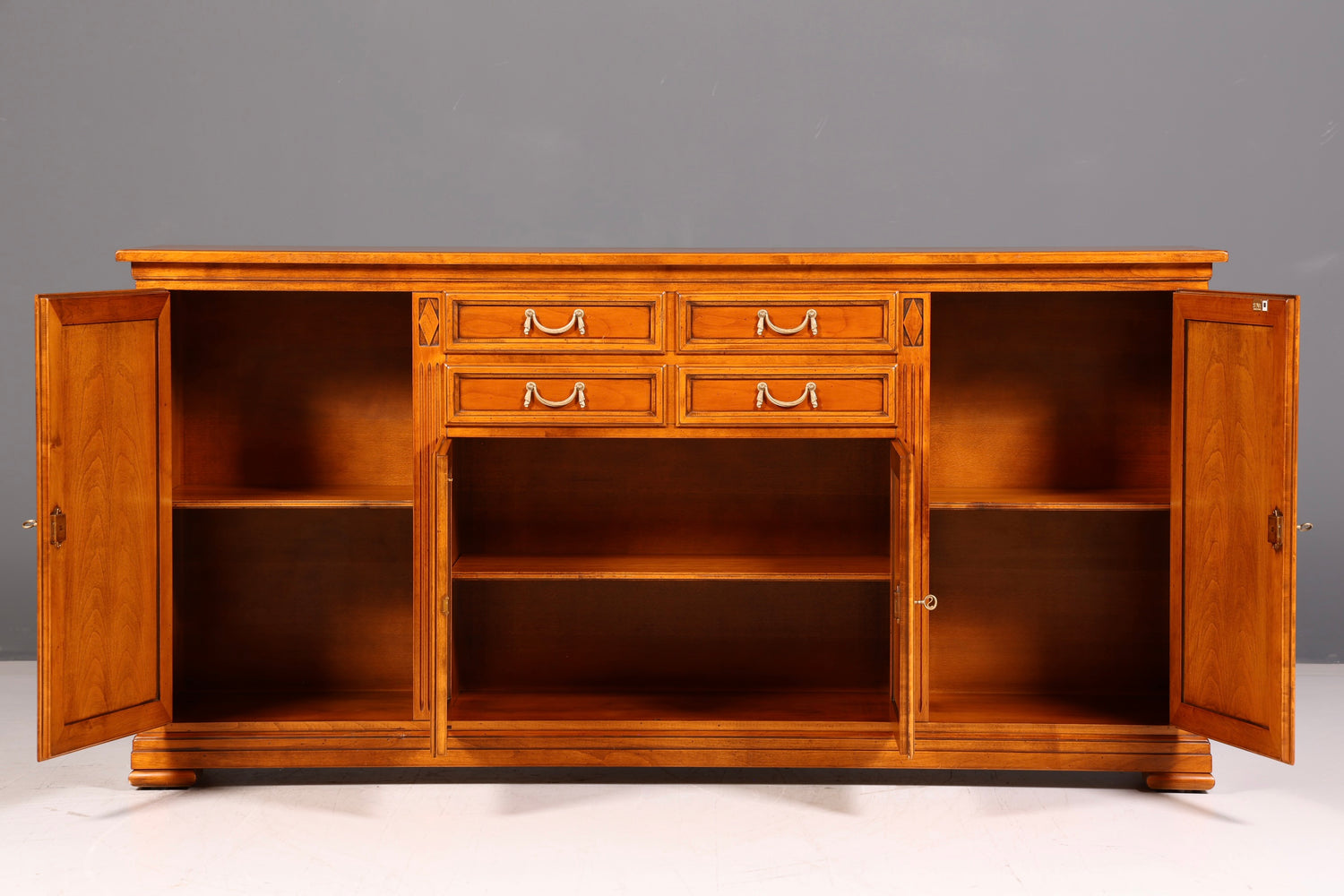 Stilvolles Original Selva Sideboard Villa Borghese Antik Stil Schrank Kommode Buffet Anrichte Massiv Made in Italy