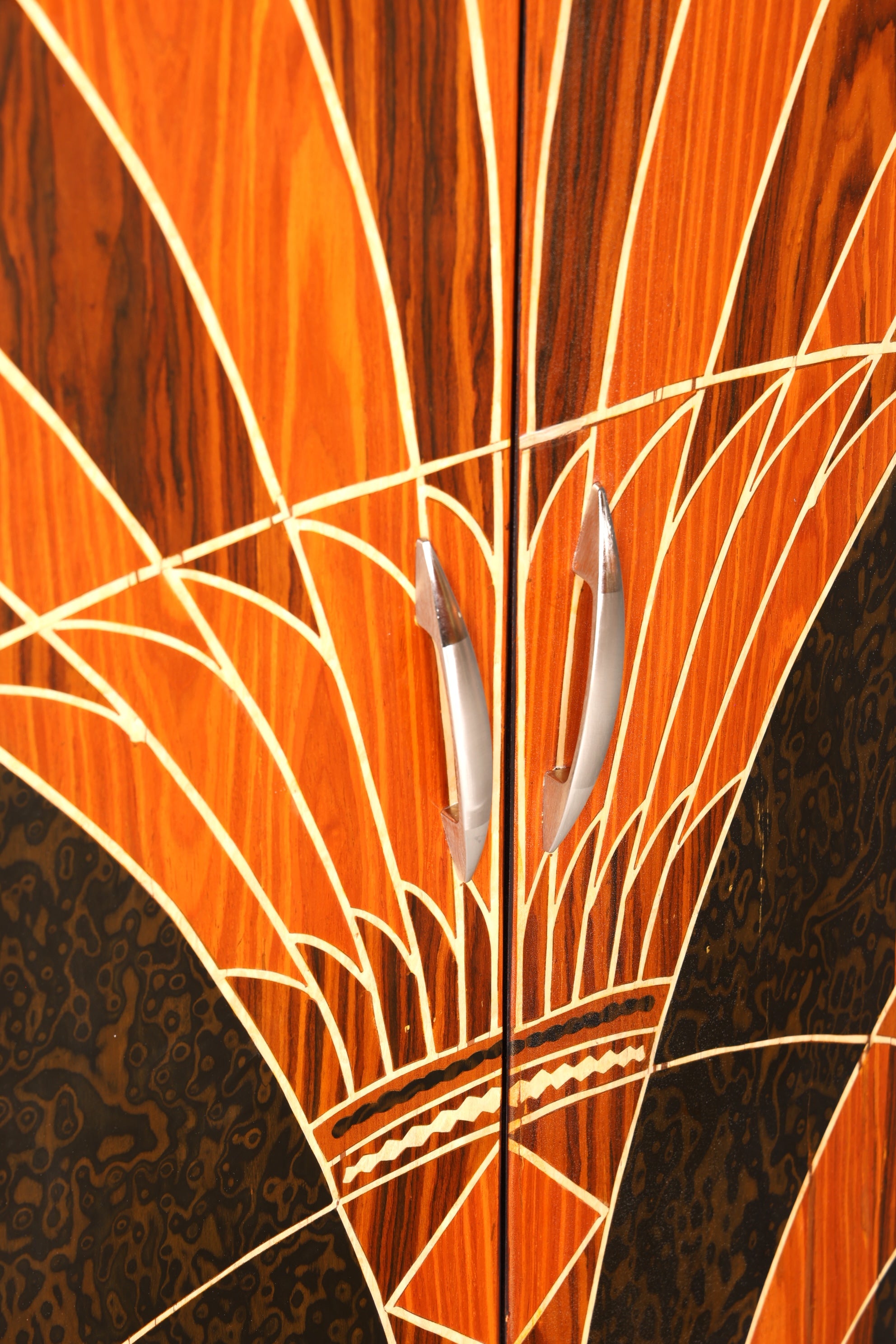 Wunderschönes Art Deco Stil Highboard Schrank Kommode Vertiko Sun Cabinet