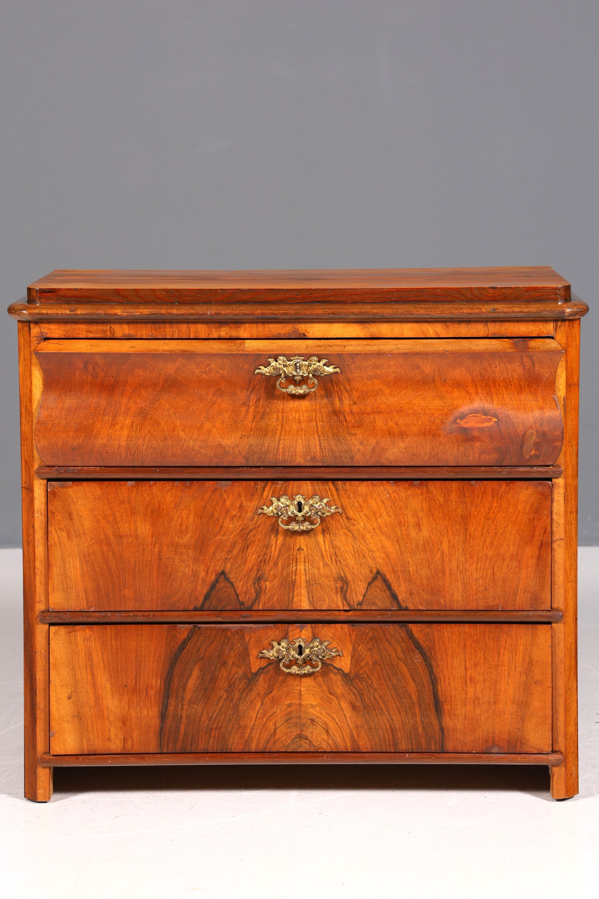 Stylish Louis Philippe chest of drawers, walnut, Biedermeier style, circa 1890