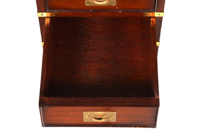 Stilvoller Maritimer Schreibtisch Englischer Military Bürotisch Office Table mit echt Lederauflage