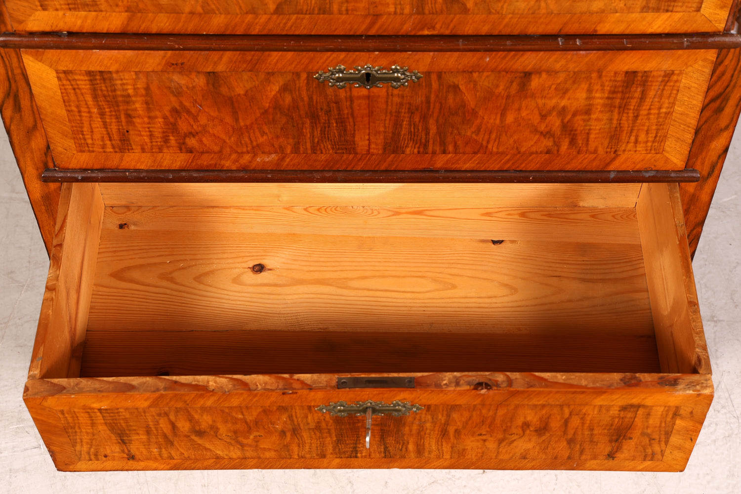 G466 Finish cm Wunderschöne Gründerzeit Kommode Jugendstil Vertiko Schubladenkommode Antik Wäschekommode (Kopie)